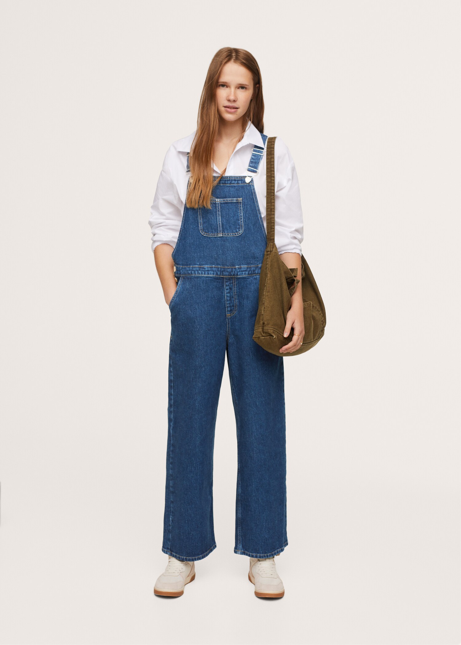 Wide-leg denim dungarees - General plane