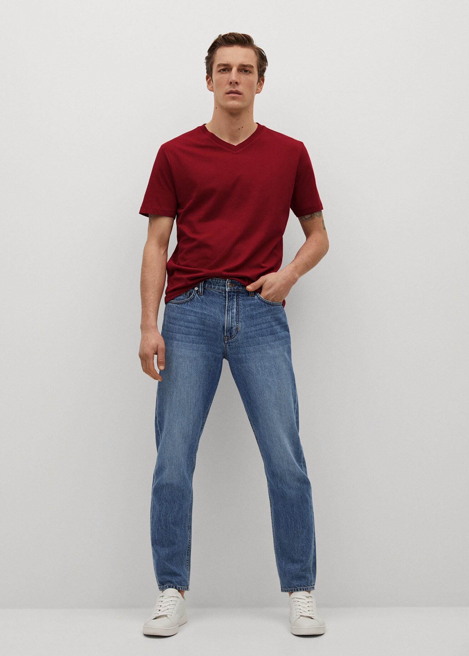 Sustainable cotton basic T-shirt - General plane
