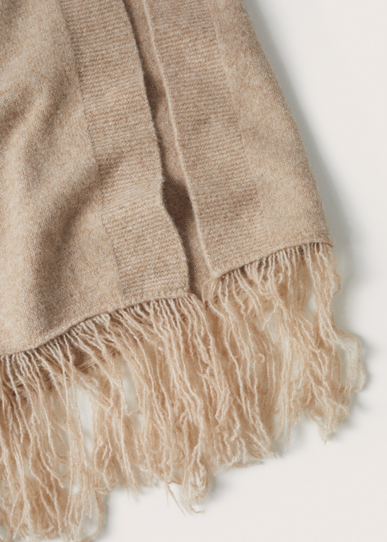 Fringe knit cape - Details of the article 8