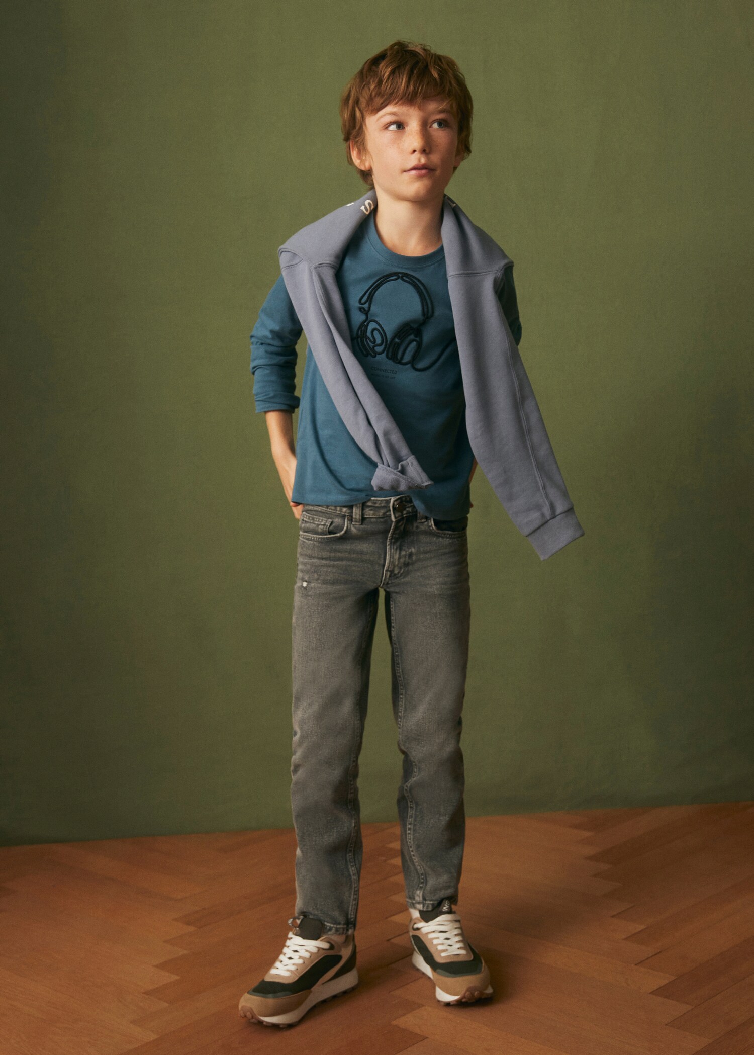 Washed slim-fit jeans - Details of the article 5