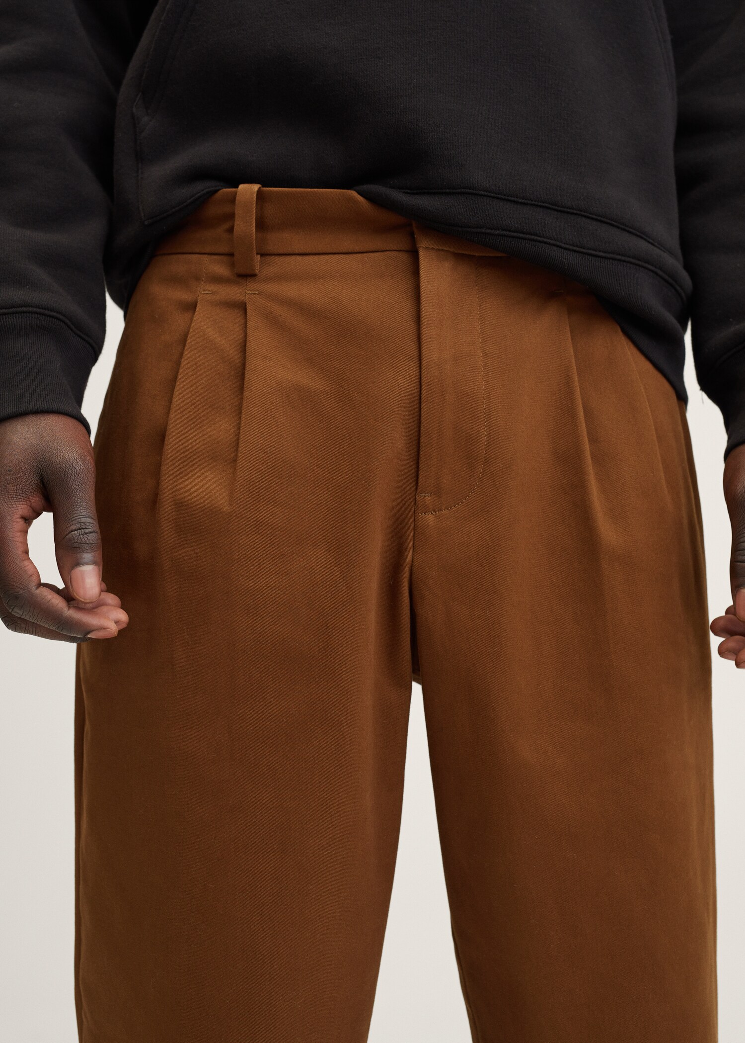 Kalhoty regular fit se záševky - Detail zboží 1
