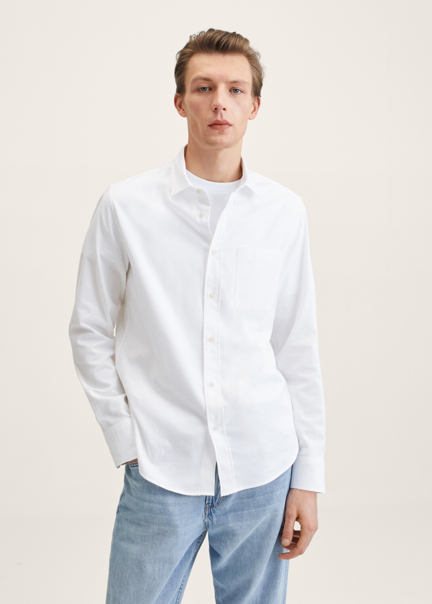 Bavlněná košile slim fit - Náhled ve středové rovině