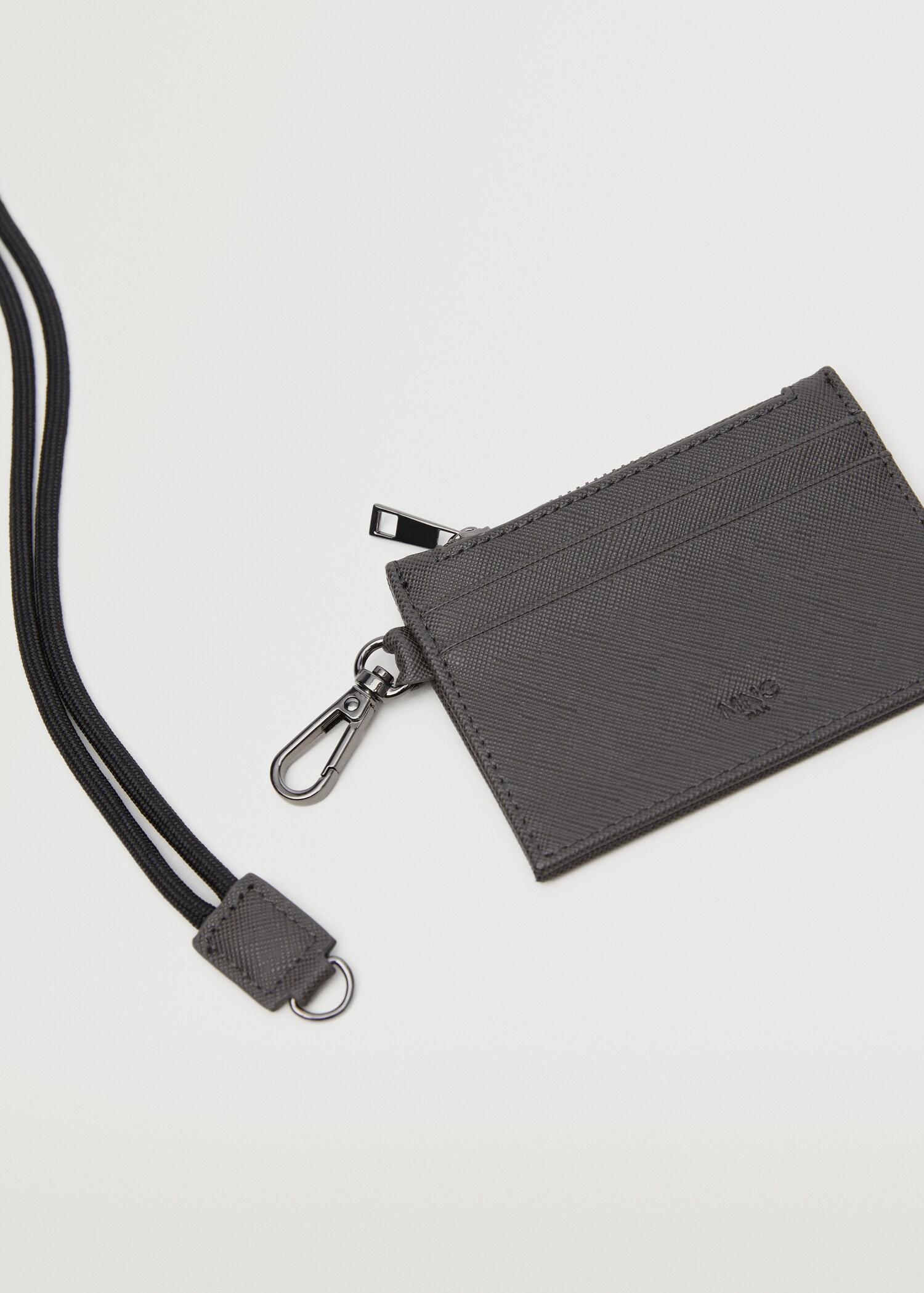 Anti-contactless safiano card holder - Details of the article 2