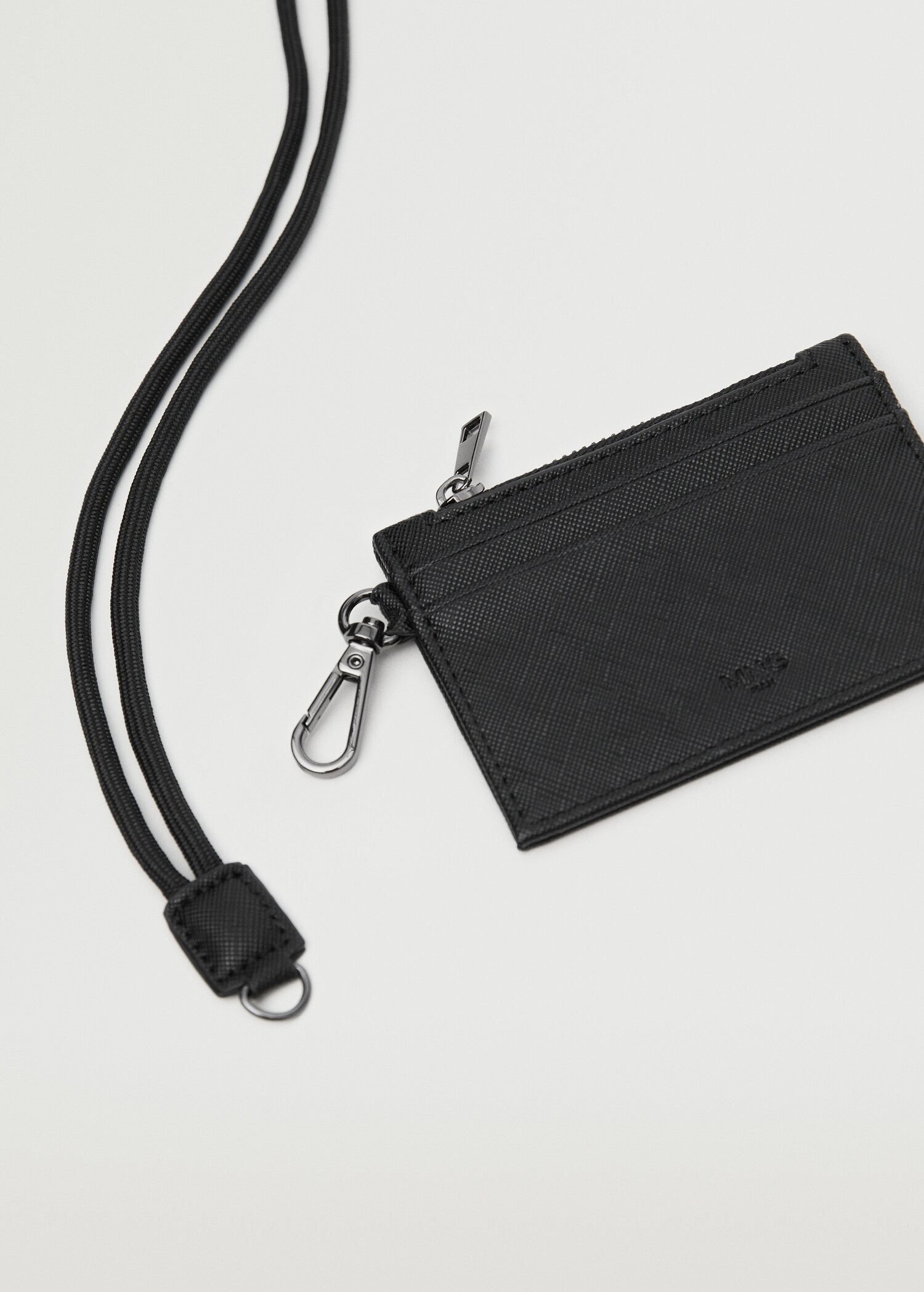 Anti-contactless safiano card holder - Details of the article 2