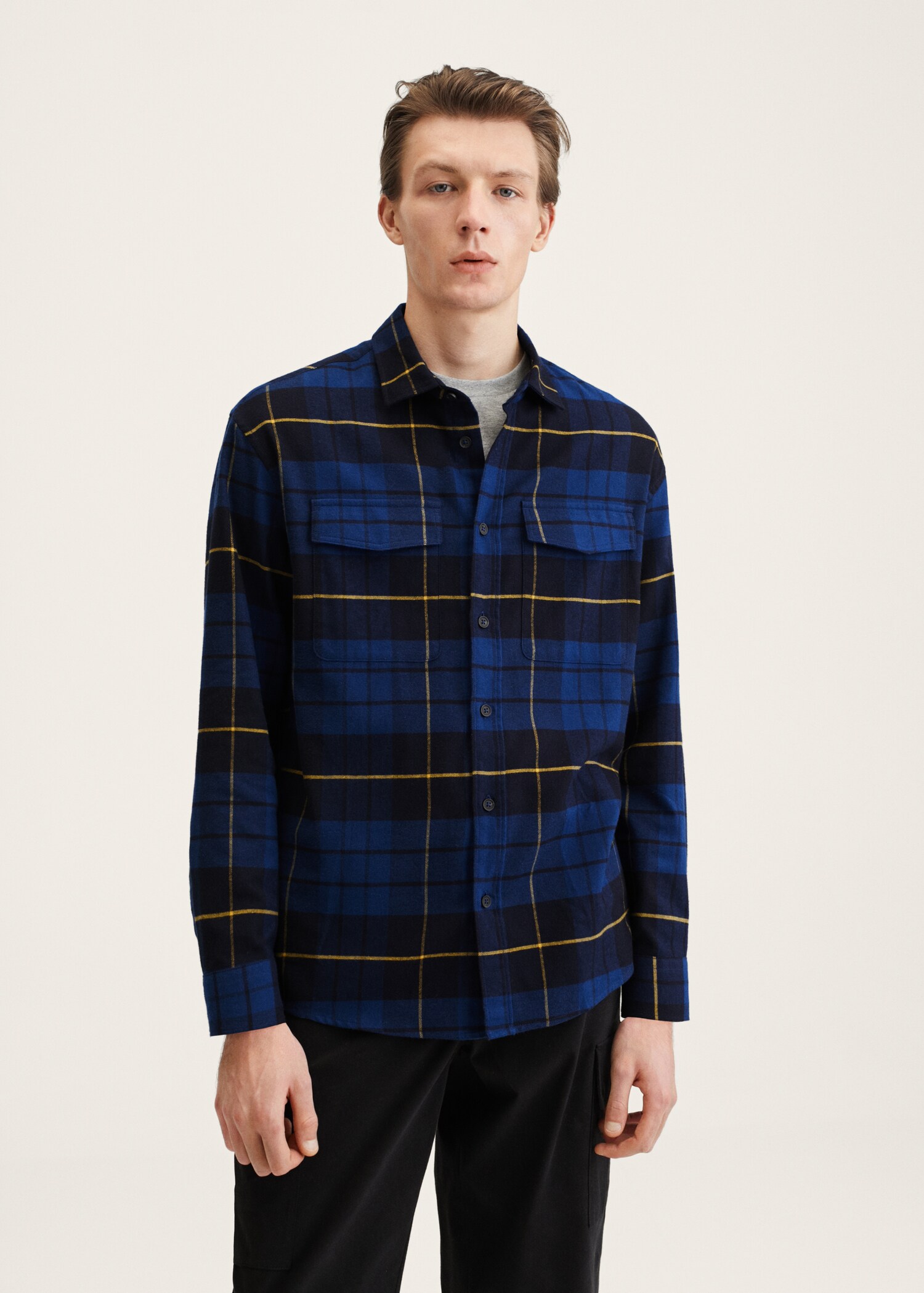 Camisa relaxed franela cuadros - Plano medio