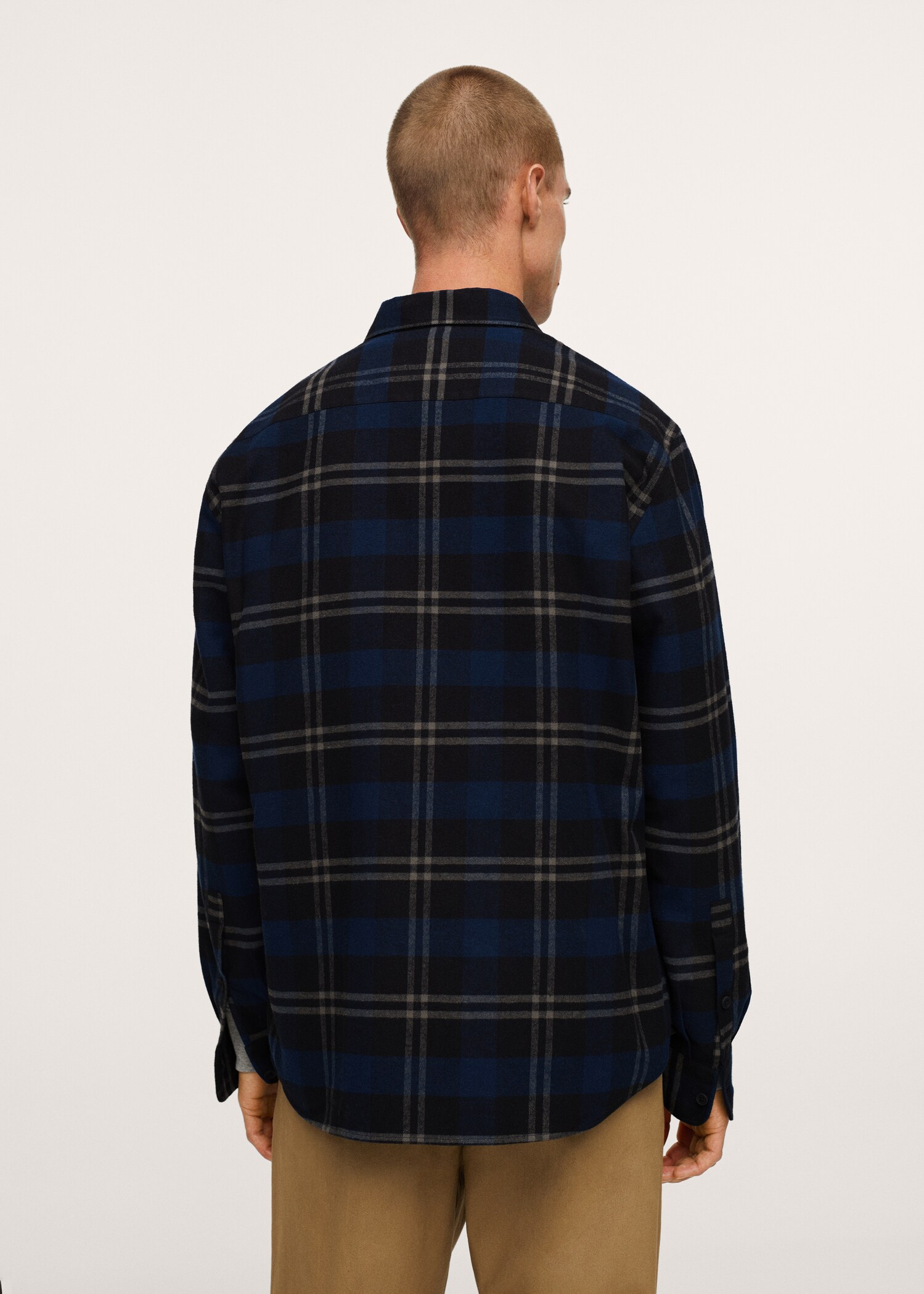 Checked flannel shirt - Reverse of the article