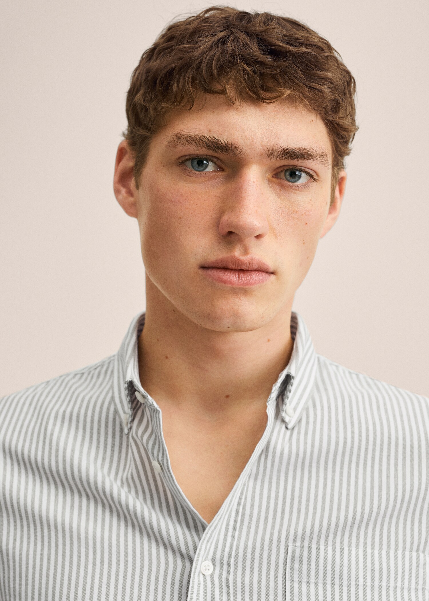 Regular-fit cotton striped shirt - Details of the article 1