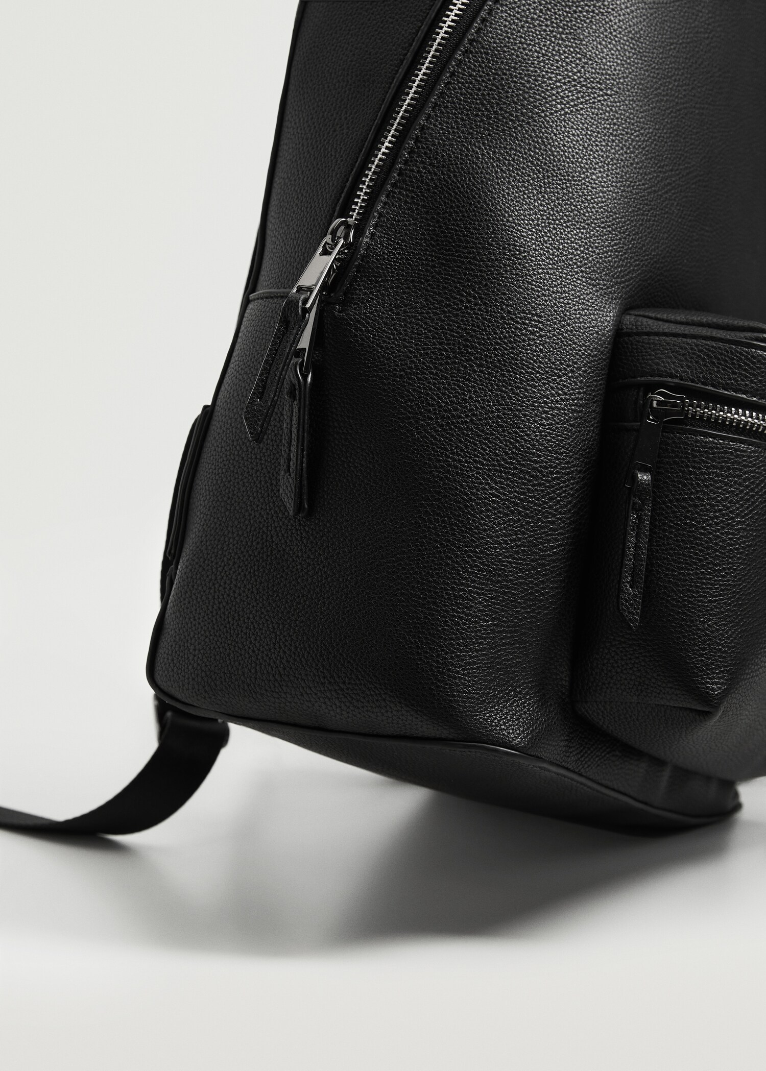 Mochila efecto piel - Detalle del artículo 2