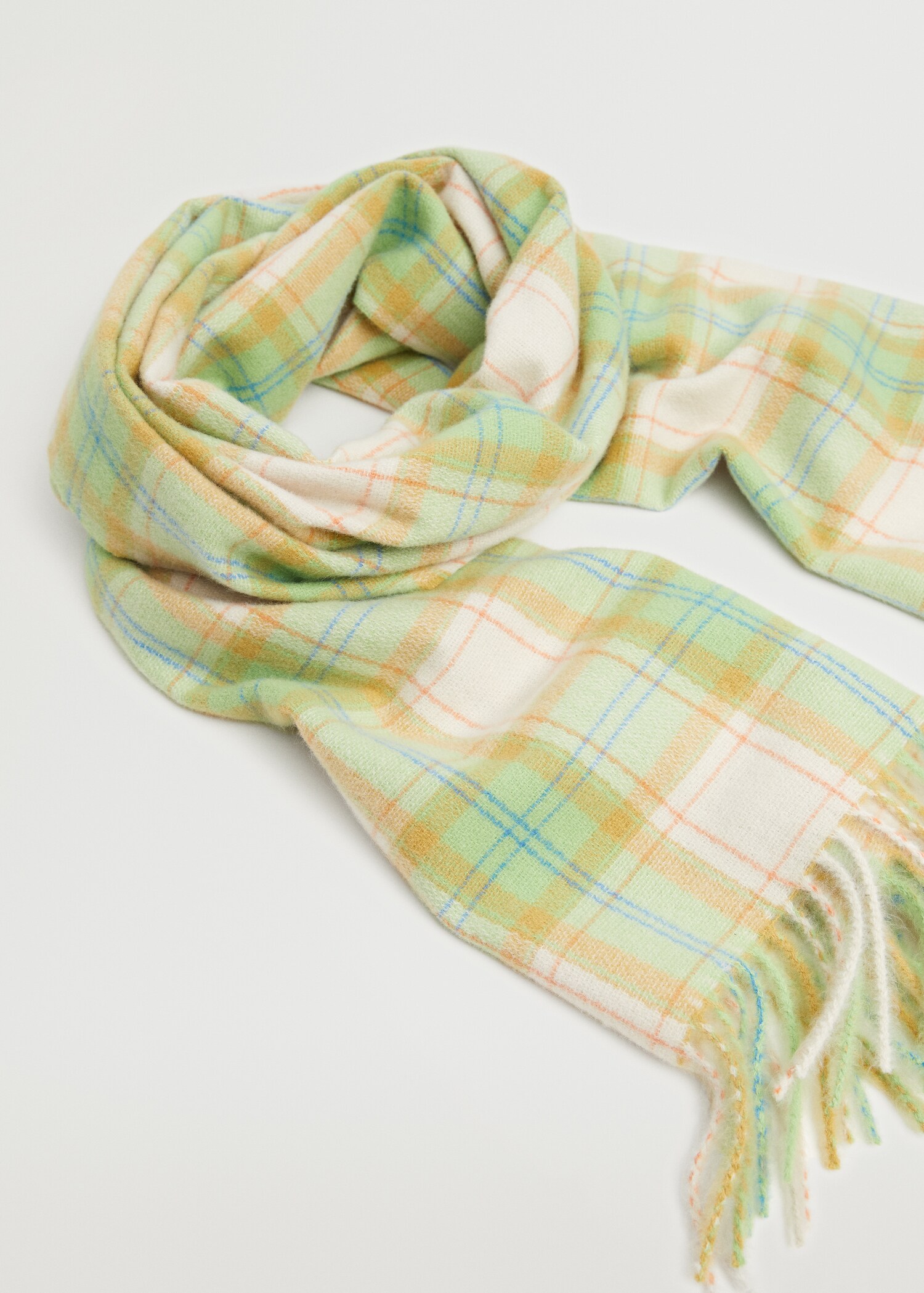 Fringed check scarf - Details of the article 3