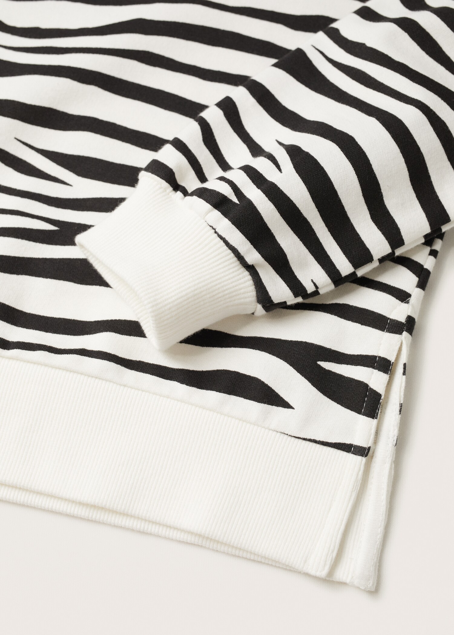 Printed cotton sweatshirt - Details of the article 8