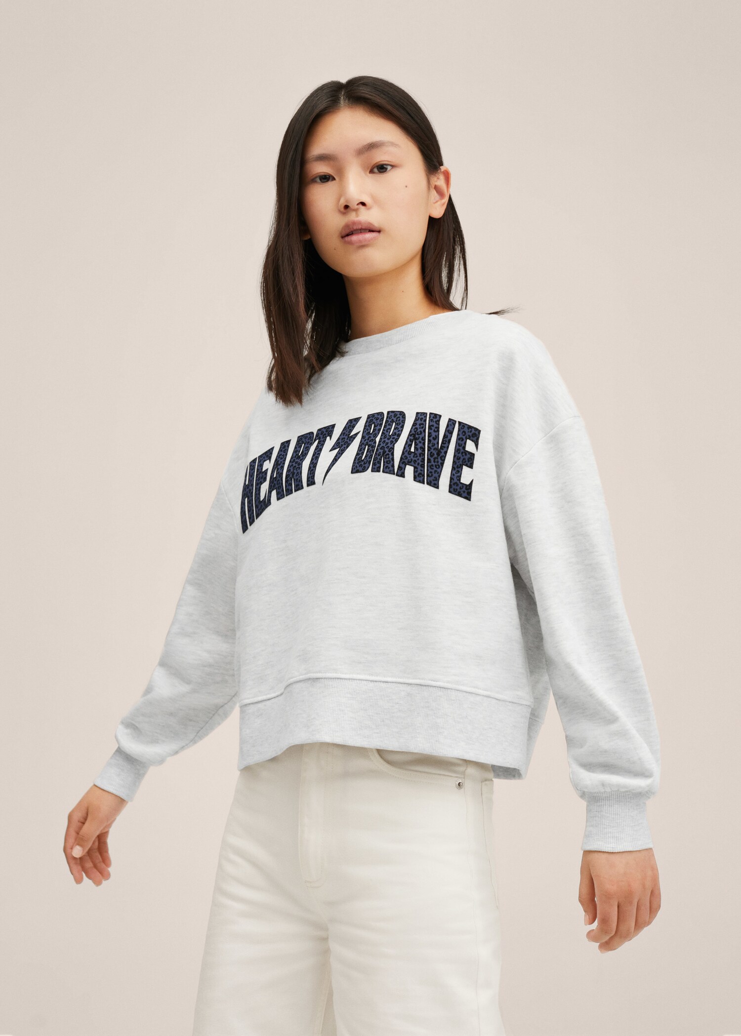 Mikina oversize s nápisem - Náhled ve středové rovině