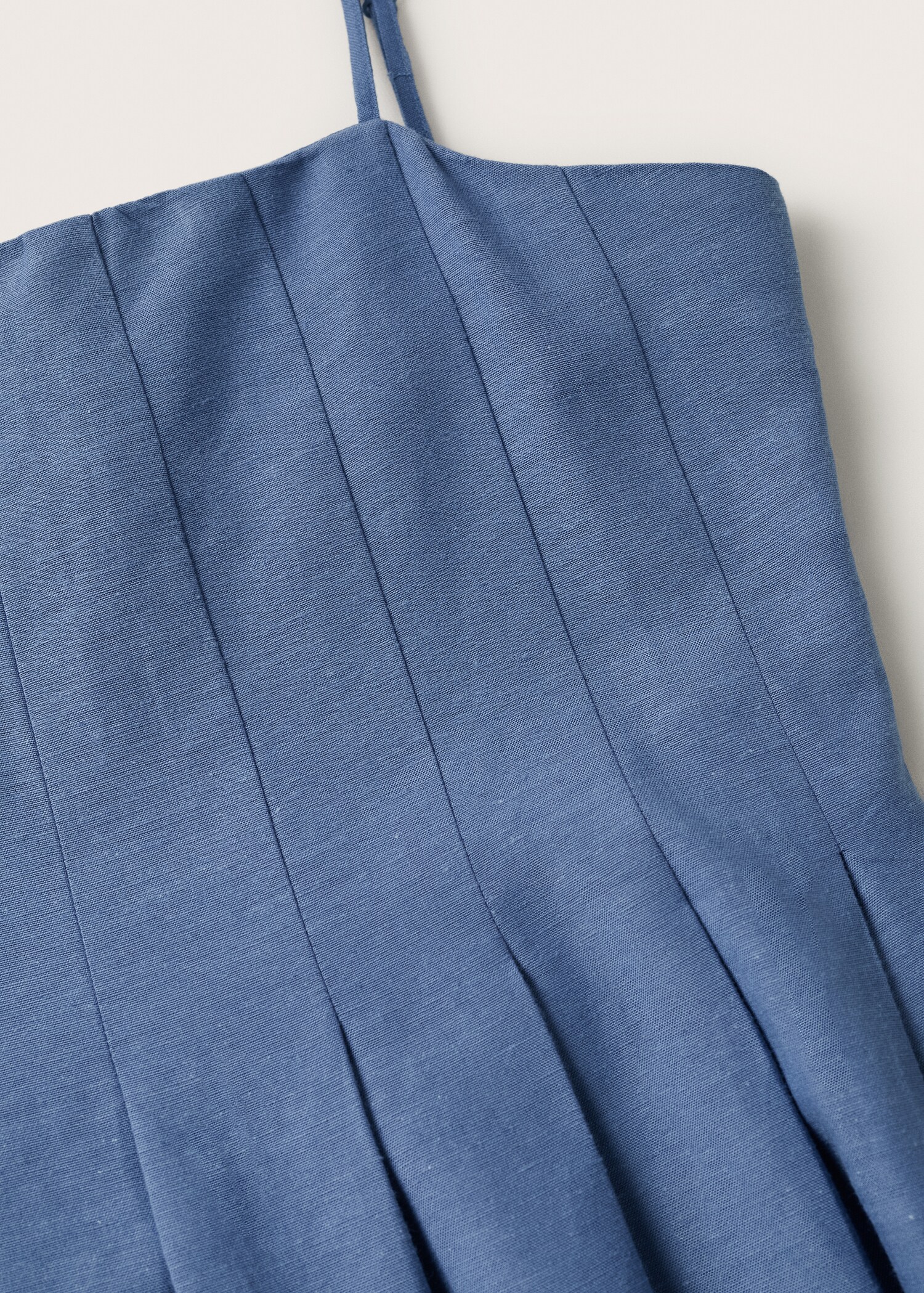 Cotton dress with dart detail  - Details of the article 8