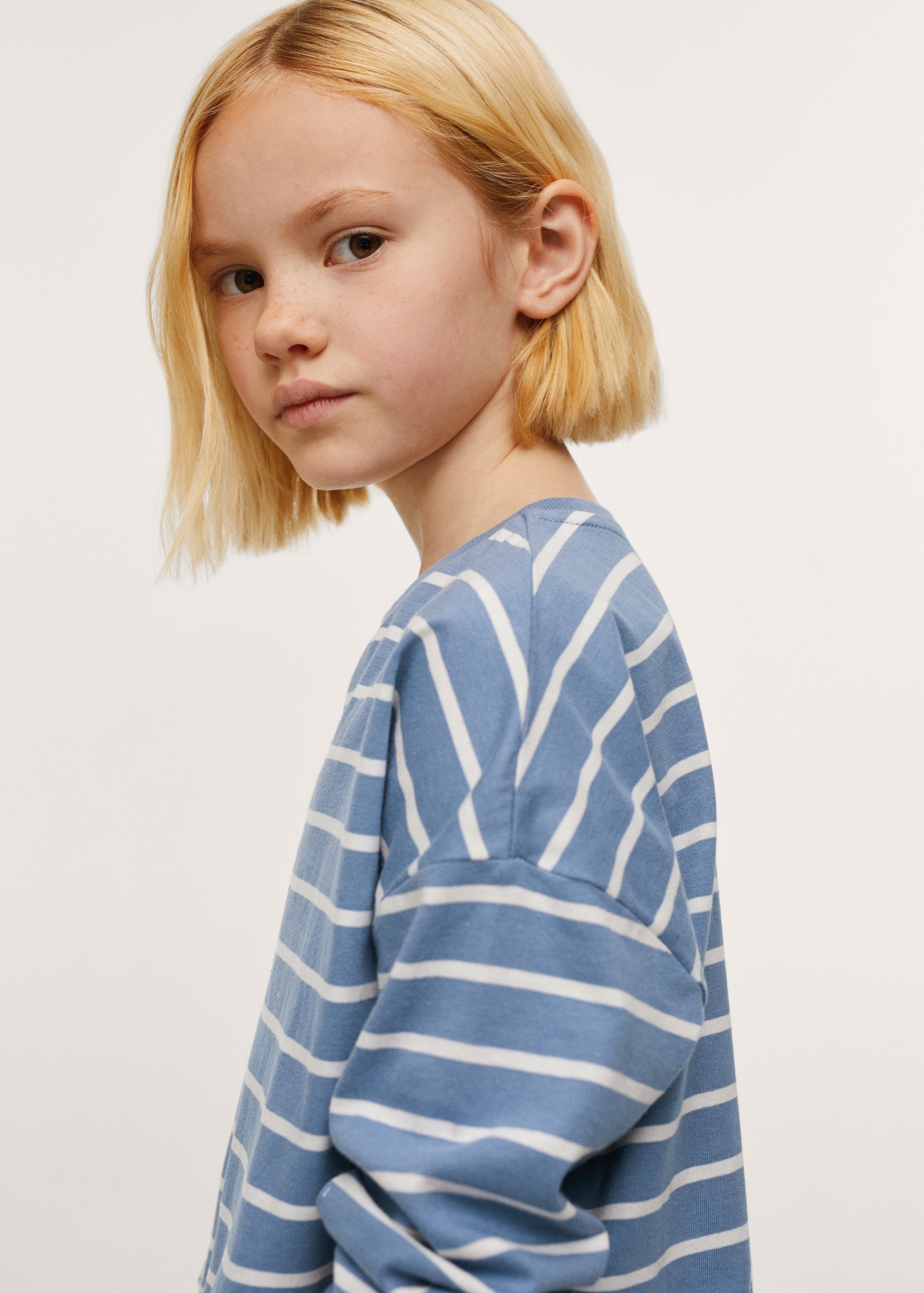 Striped long sleeves t-shirt - Details of the article 2