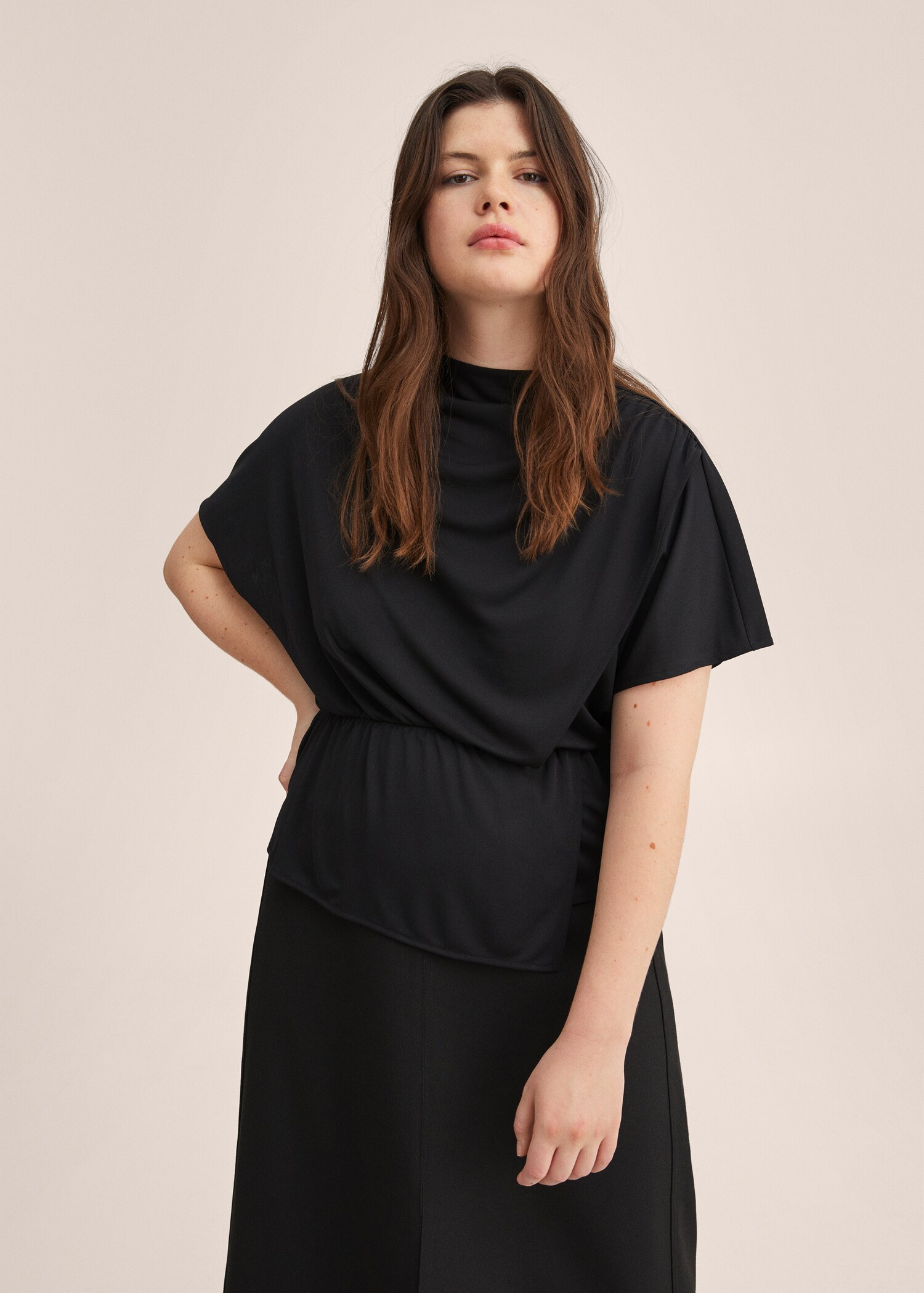 T-shirt with gathered waist  - Details of the article 4