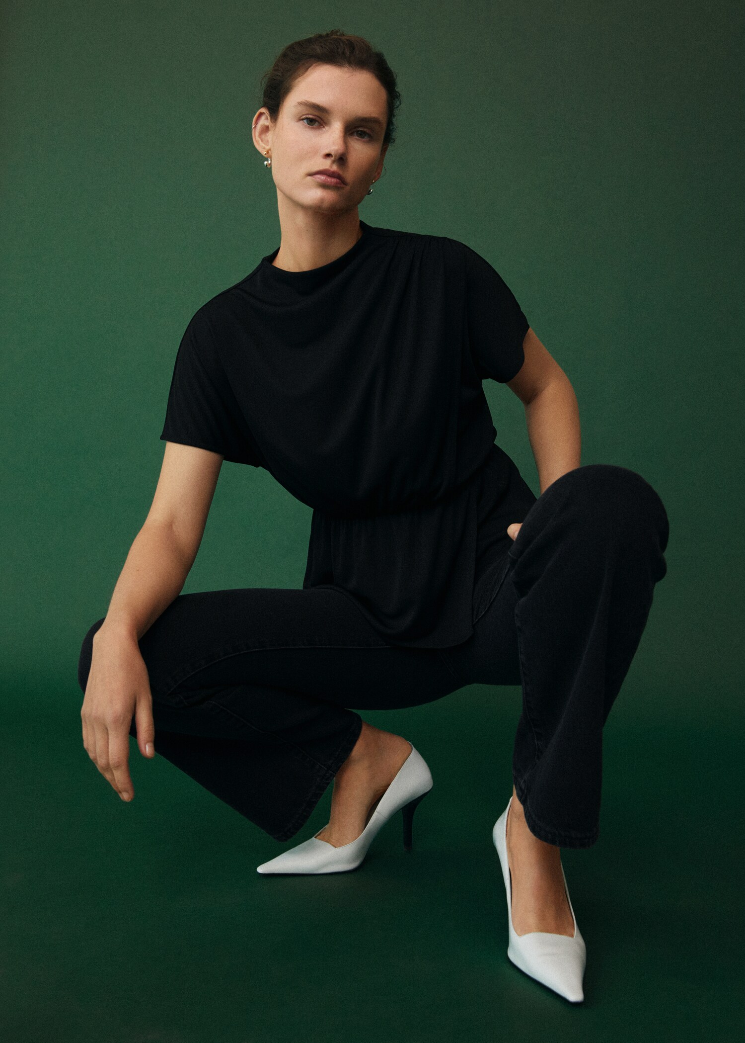 T-shirt with gathered waist  - Details of the article 7