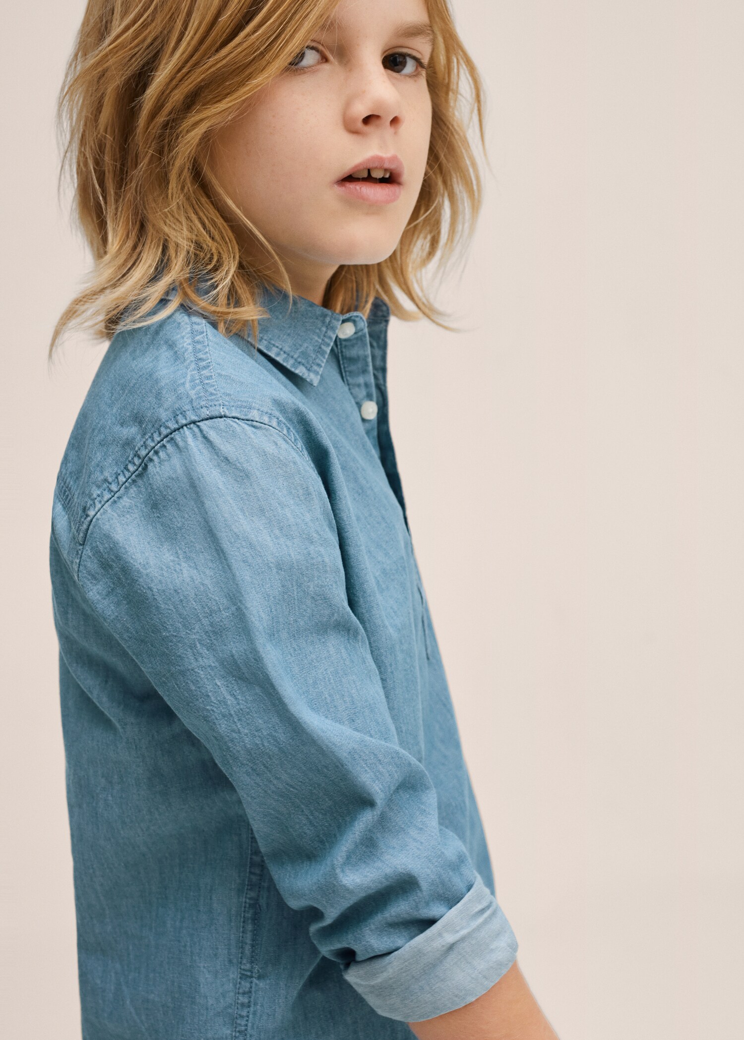 Cotton denim shirt - Details of the article 2