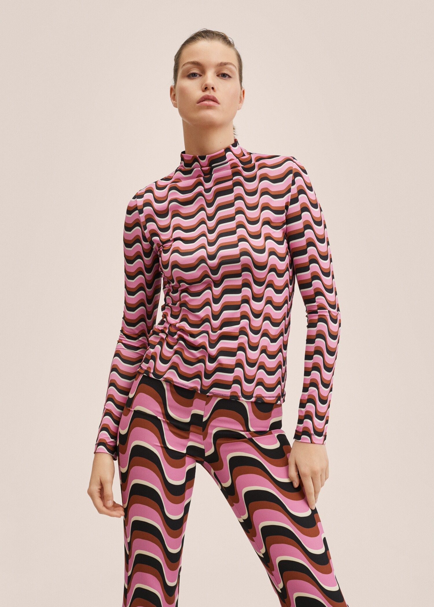 Camiseta estampado retro - Plano medio