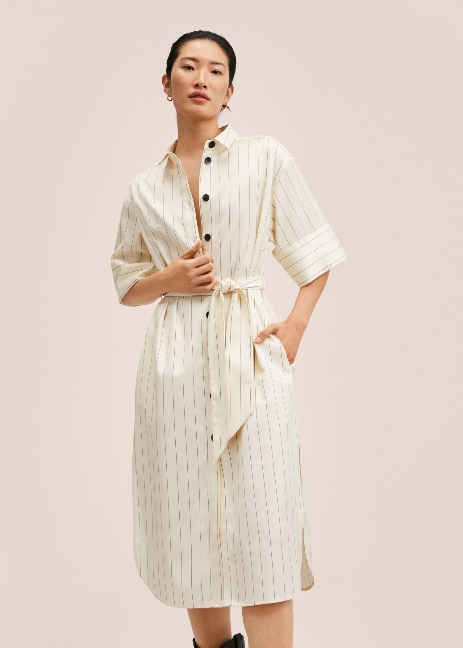 Vestido camisero rayas - Plano medio