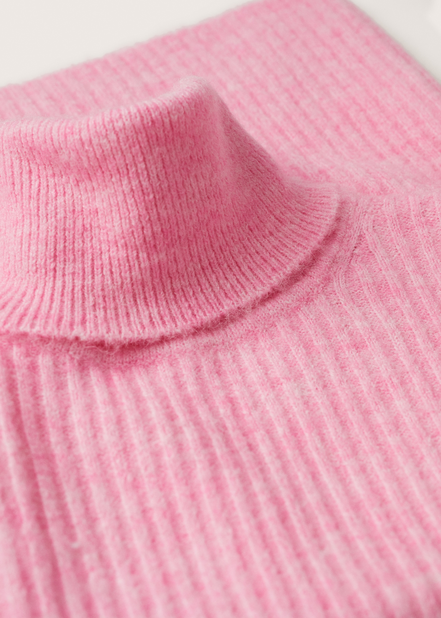 Jersey canalé cuello vuelto - Detalle del artículo 8