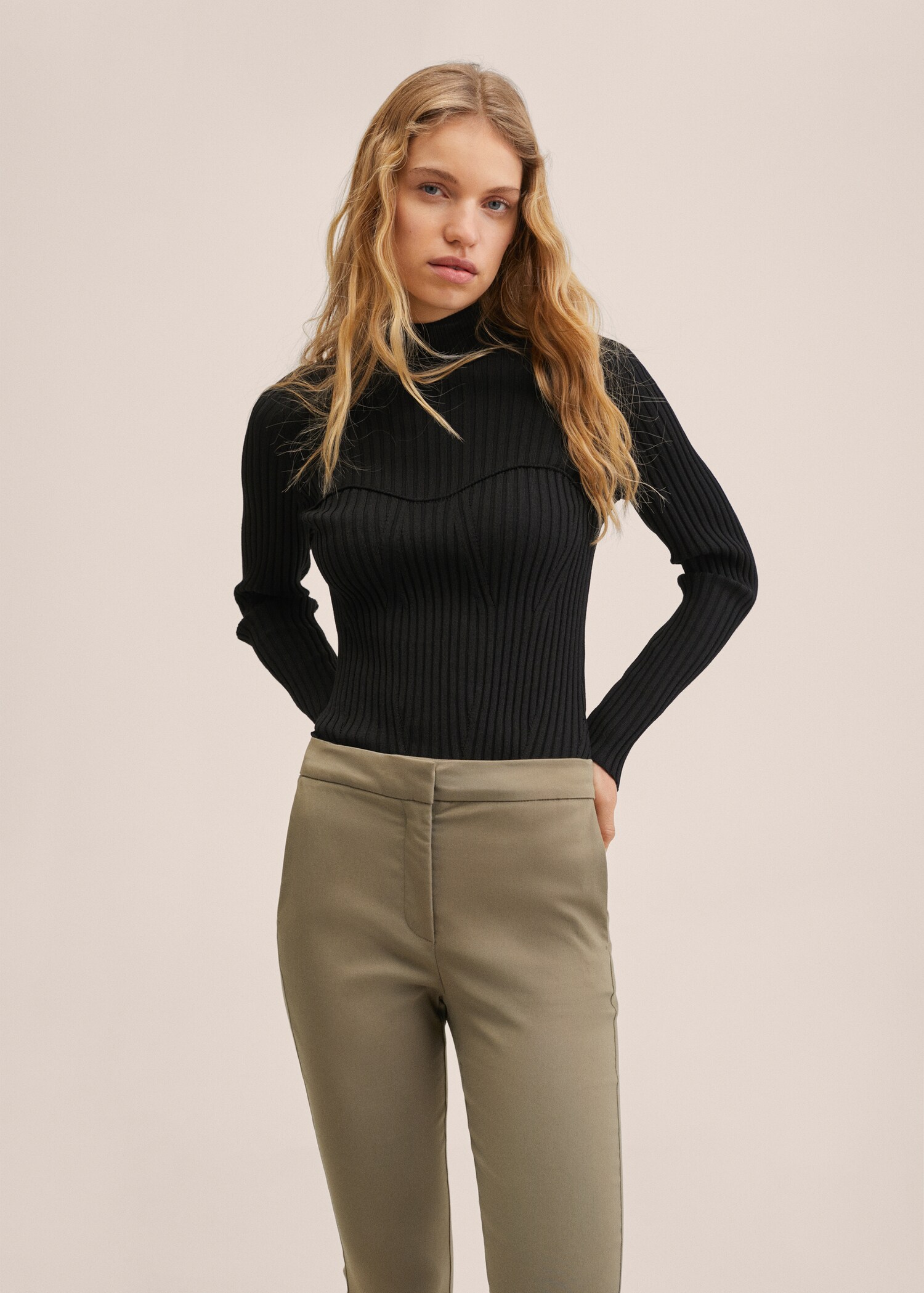 Pantalón flare crop - Detalle del artículo 1