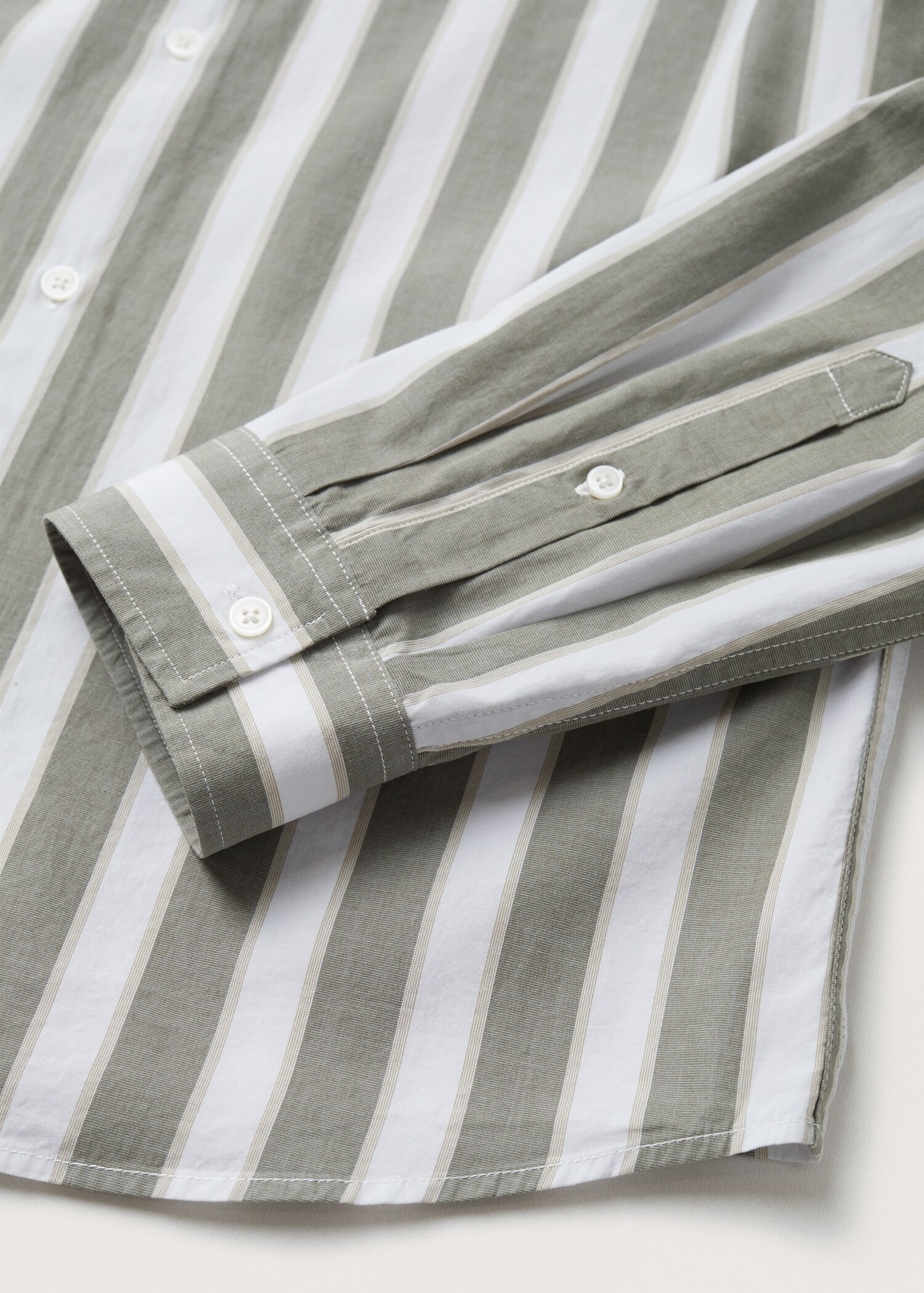 Striped slim-fit shirt - Details of the article 8