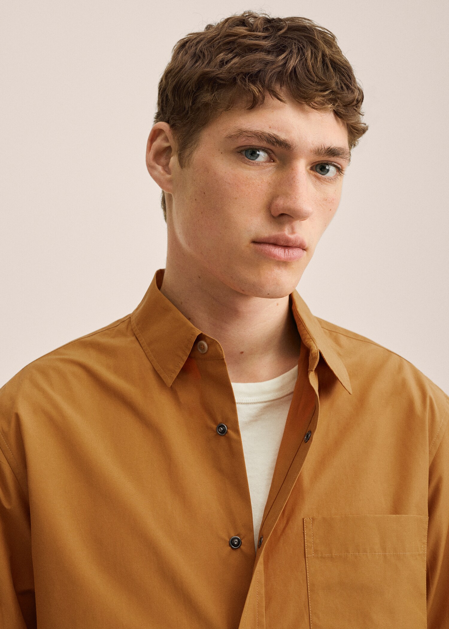 Chest-pocket cotton shirt - Details of the article 1
