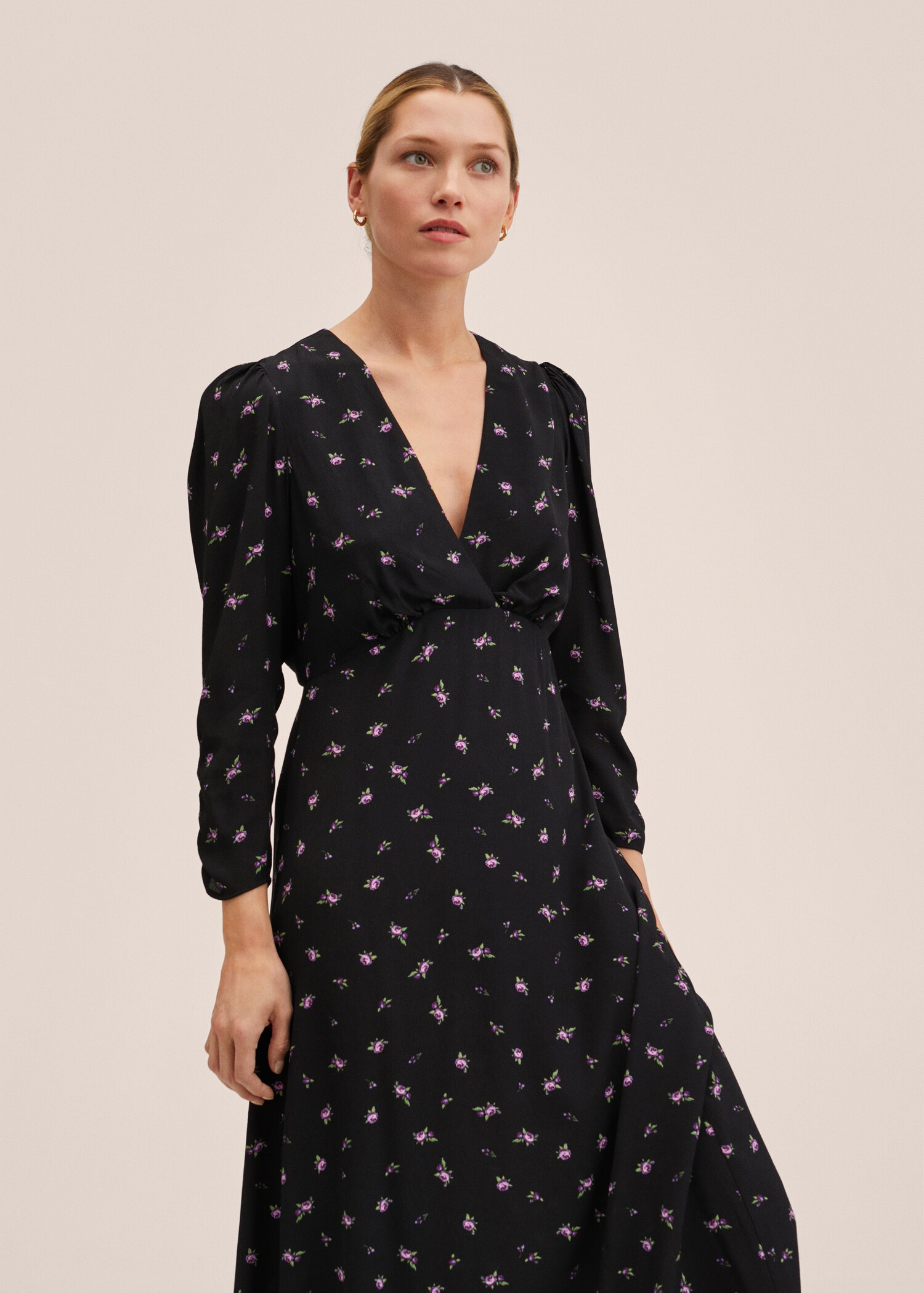 Vestido estampado floral - Plano medio