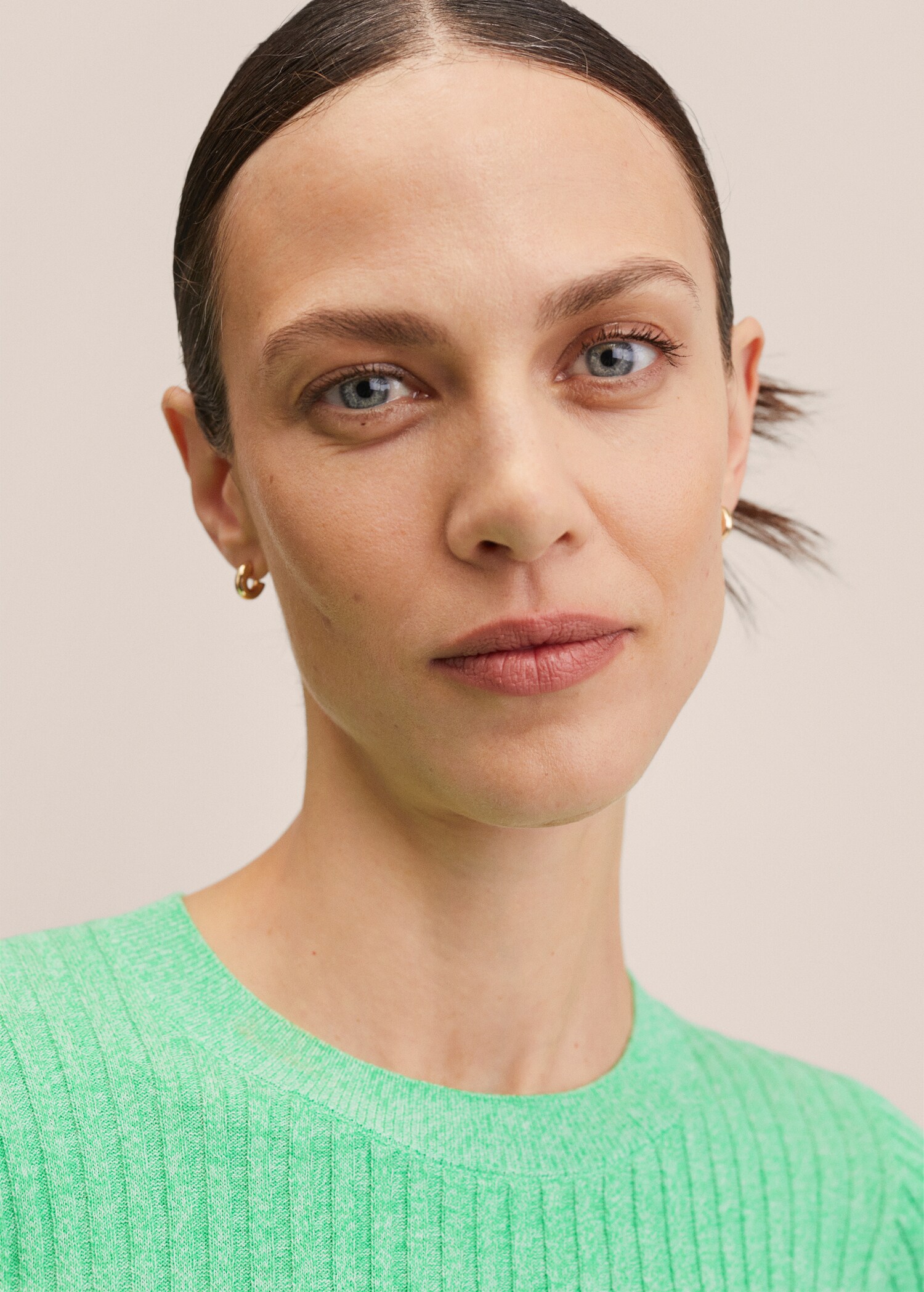 Ribbed knit sweater - Details of the article 1