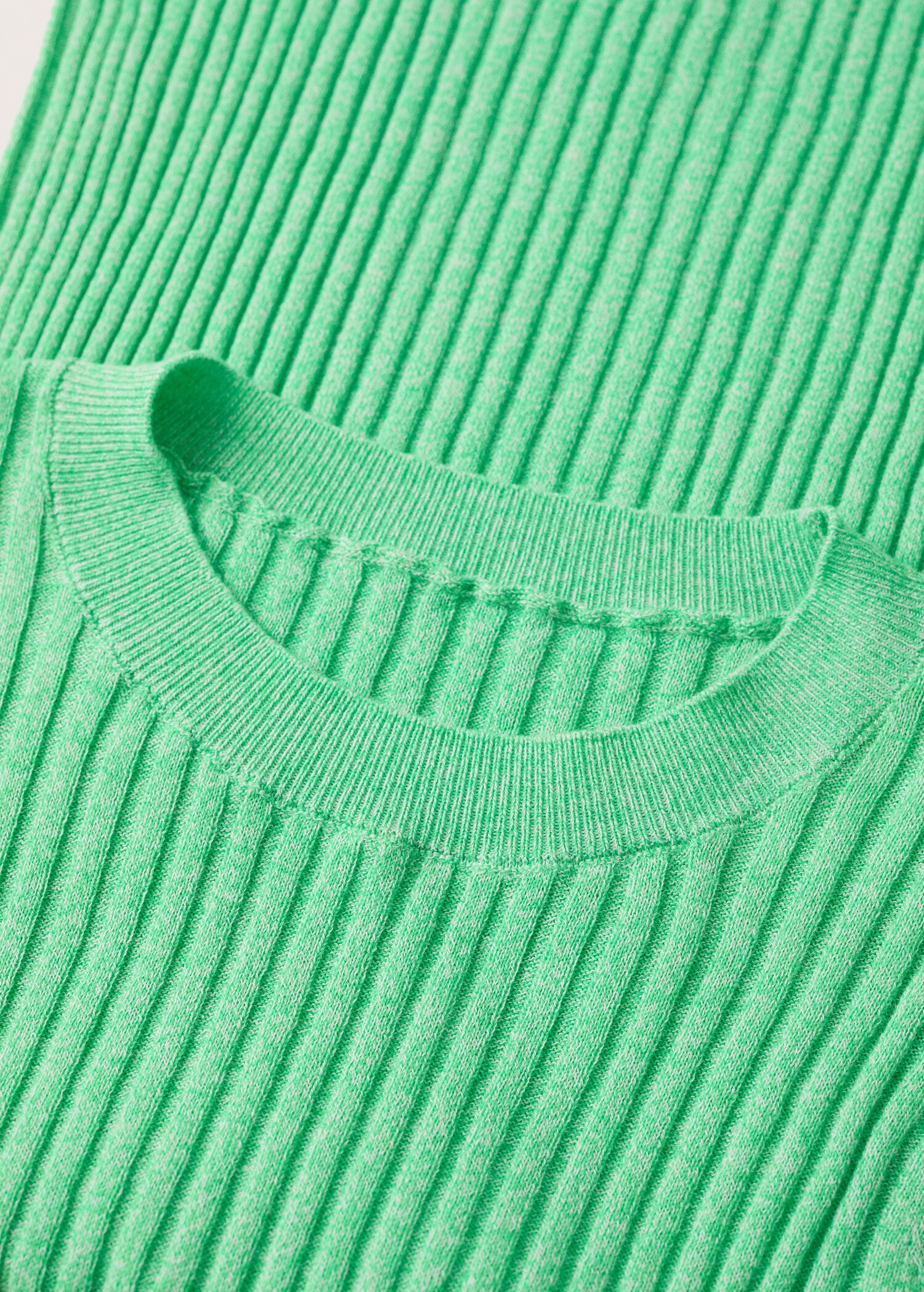 Ribbed knit sweater - Details of the article 8
