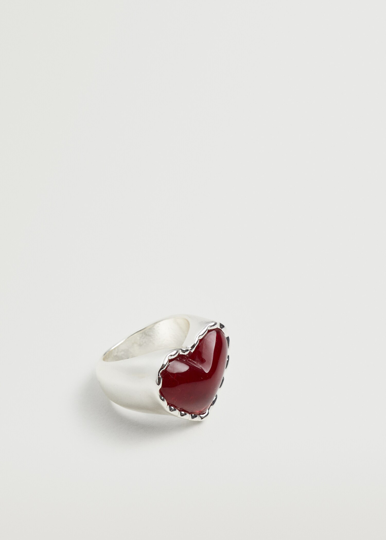 Anillo corazón - Plano medio