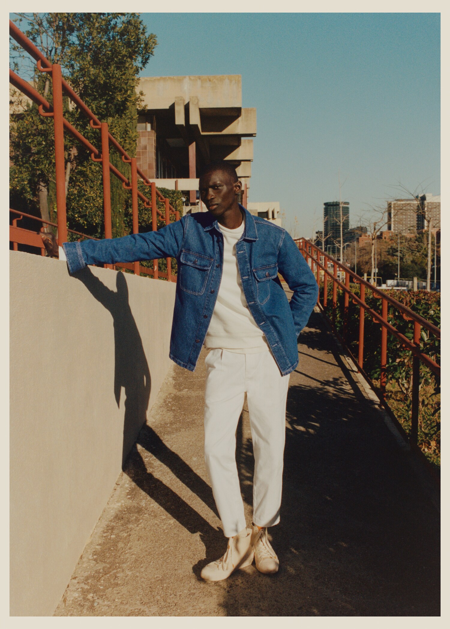 Slim-fit pleated jeans  - Details of the article 6