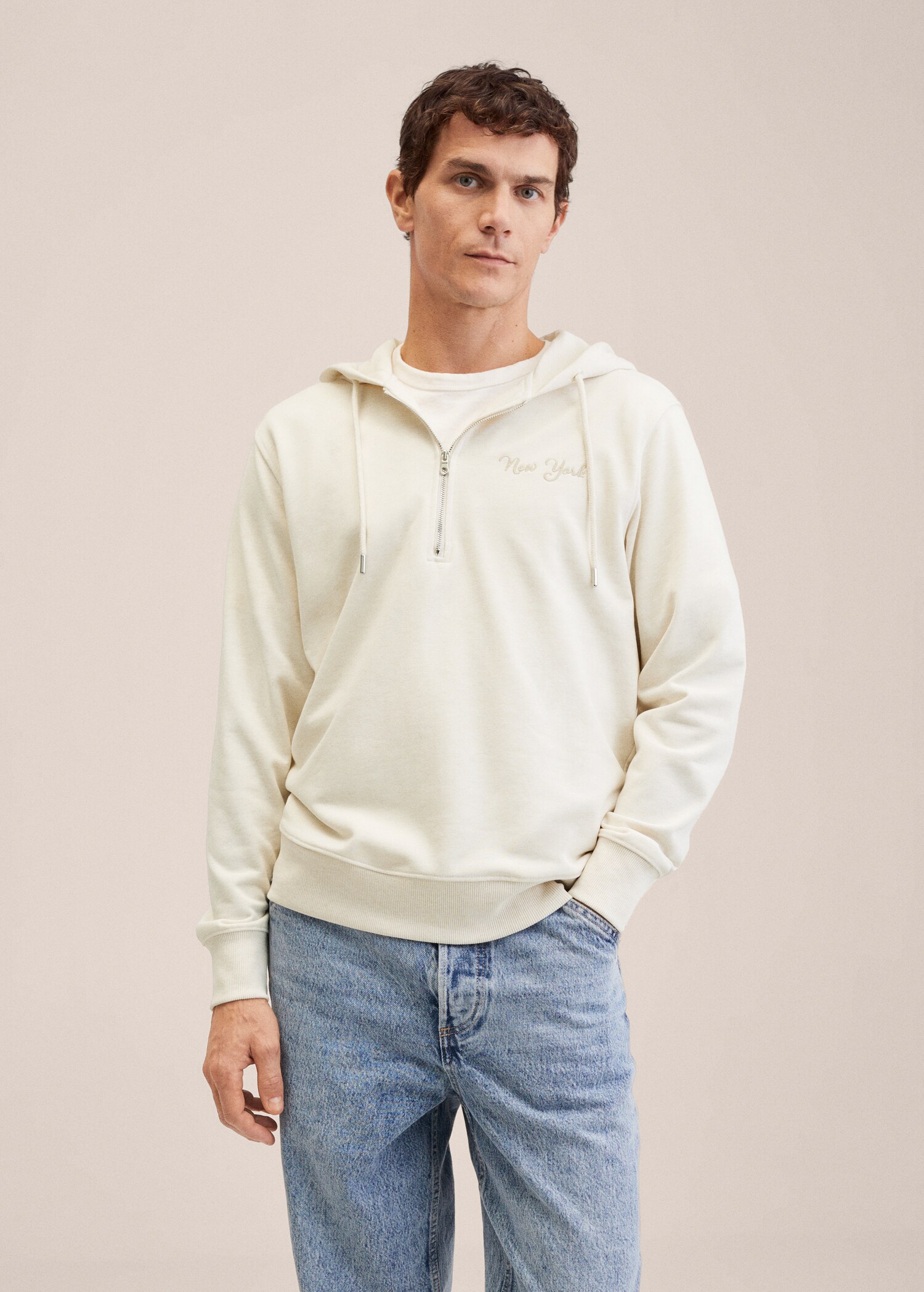 Sweatshirt mit Zip und Schriftzug - Mittlere Ansicht