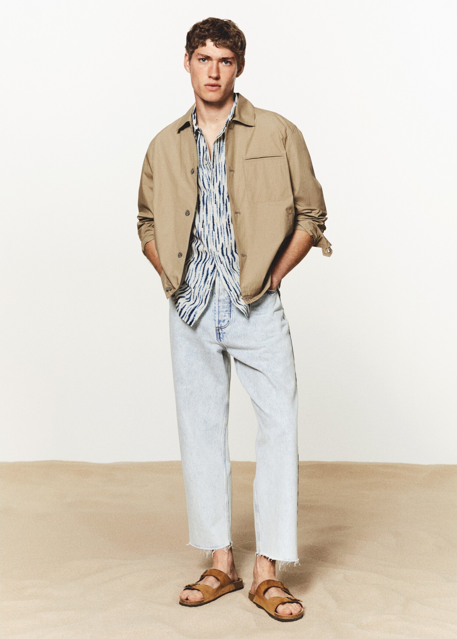 Tapered loose-fit cropped jeans  - Details of the article 6