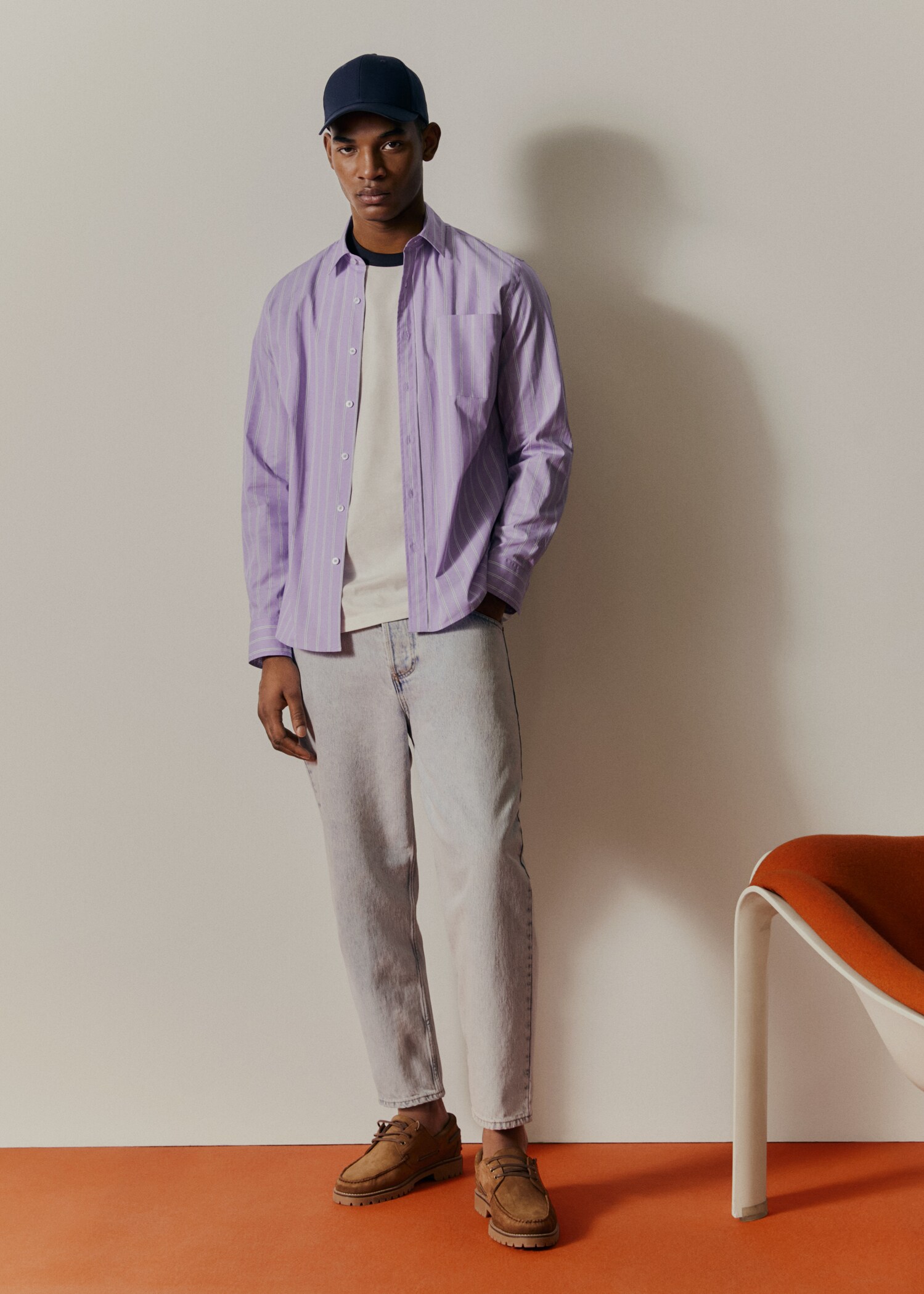 Tapered loose-fit cropped jeans  - Details of the article 9