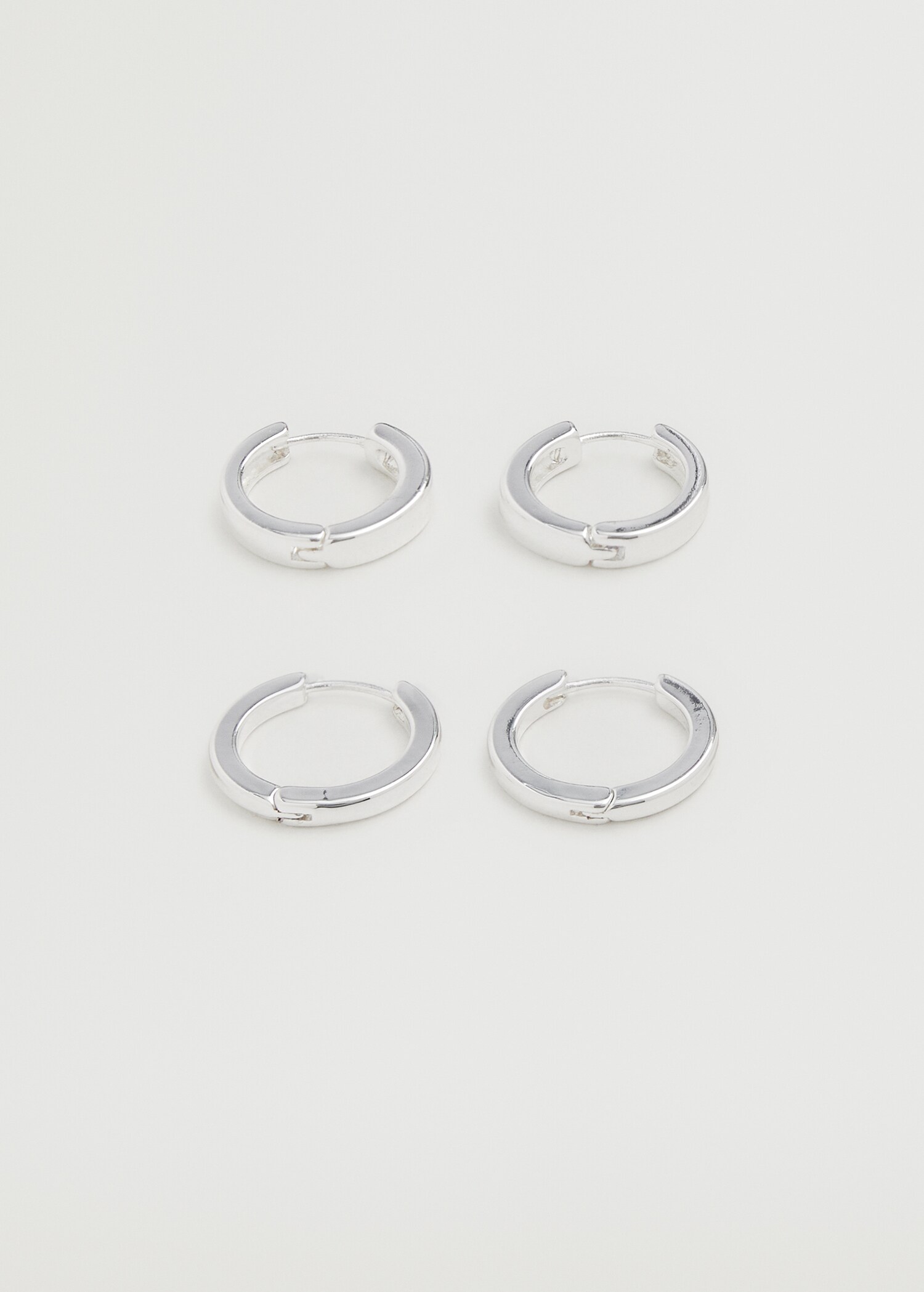 Set pendientes aros - Artículo sin modelo