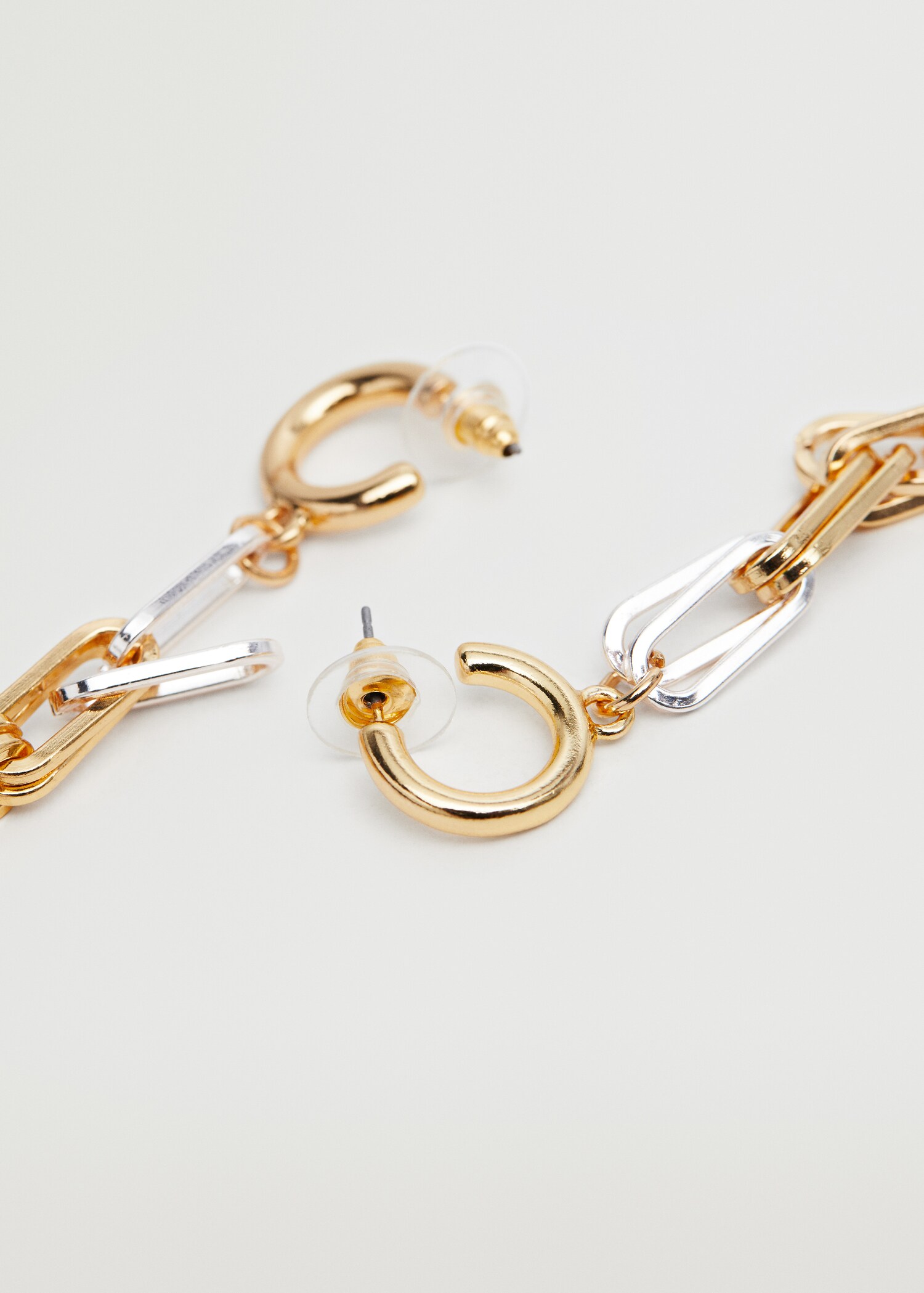 Hoop pendant earrings - Details of the article 2