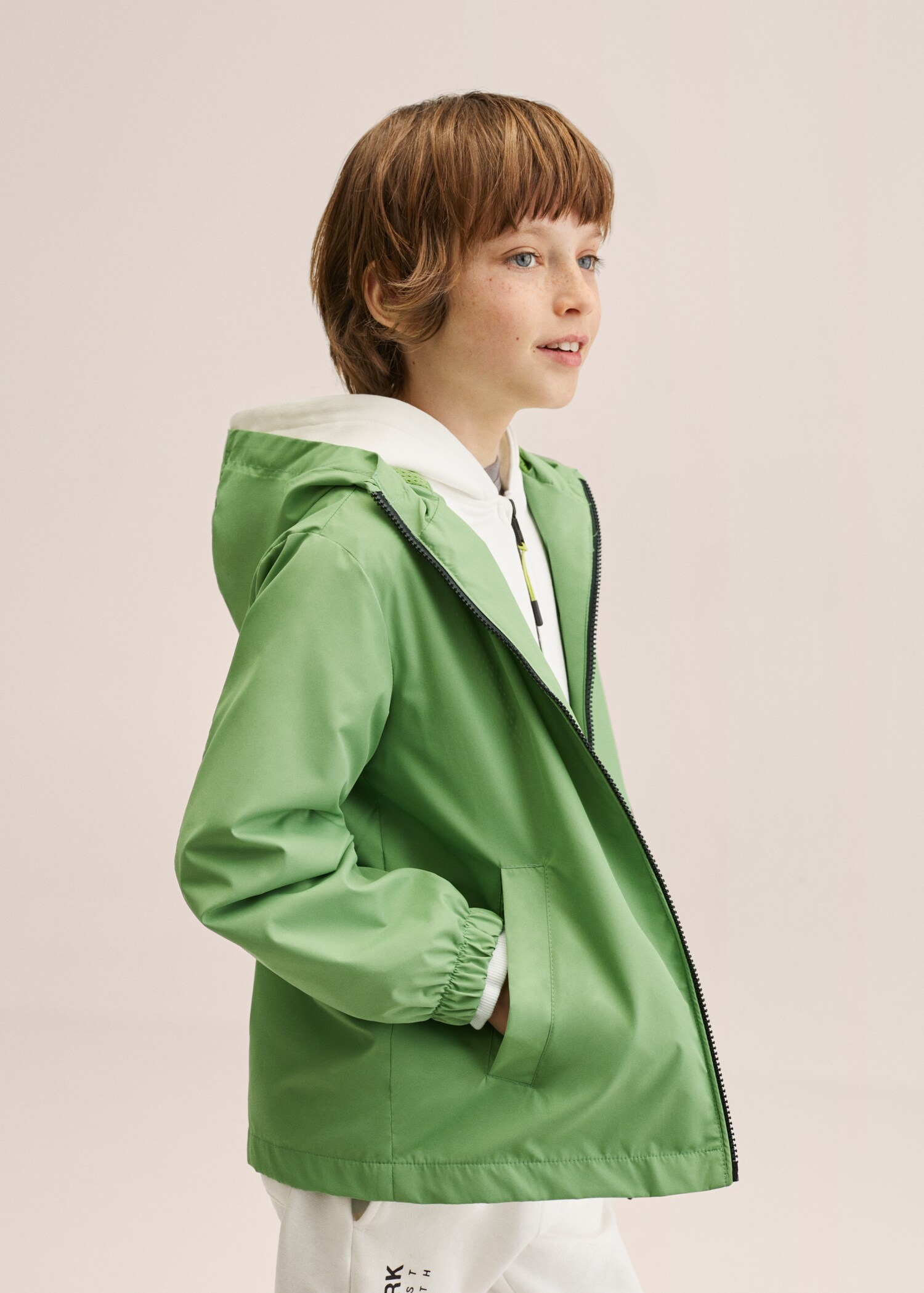 Hooded windbreaker jacket - Details of the article 3