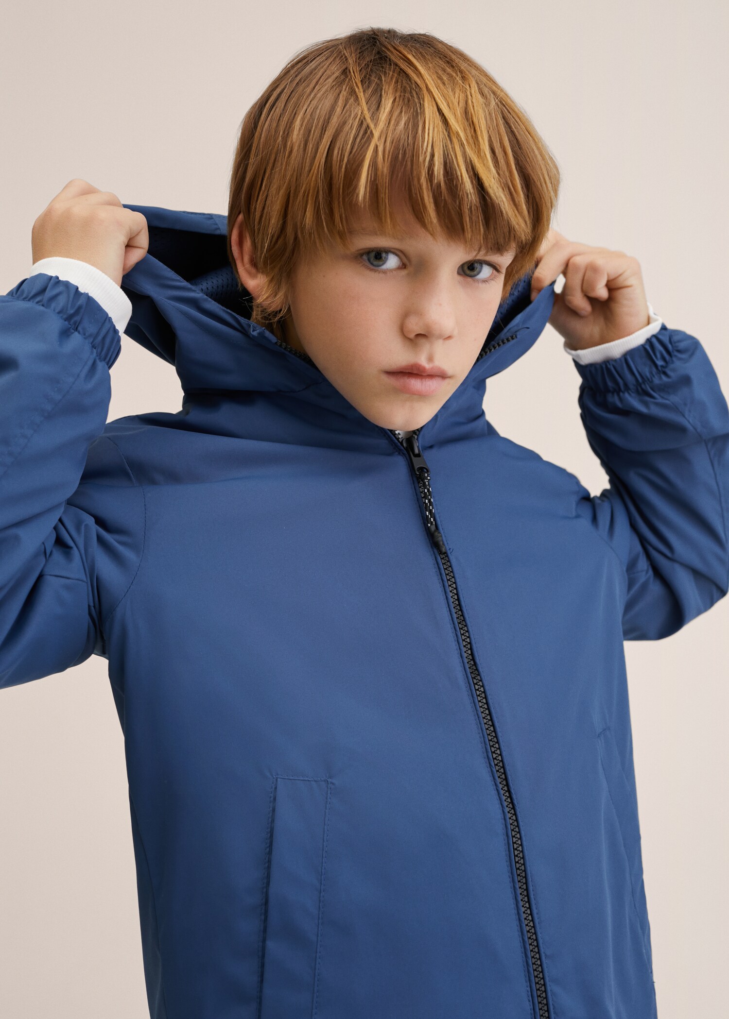 Hooded windbreaker jacket - Details of the article 3