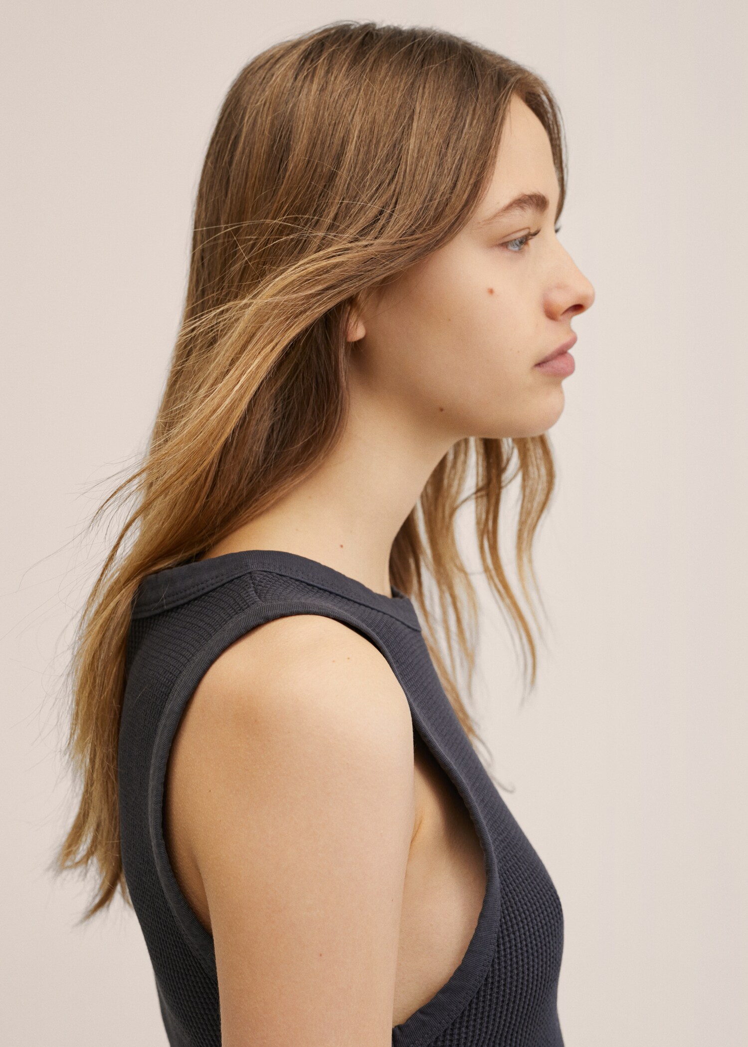 Faded fabric tank top - Details of the article 2