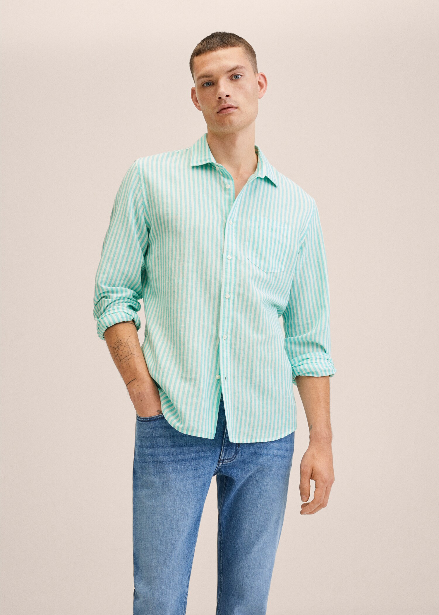 Camisa slim fit lino rayas - Plano medio