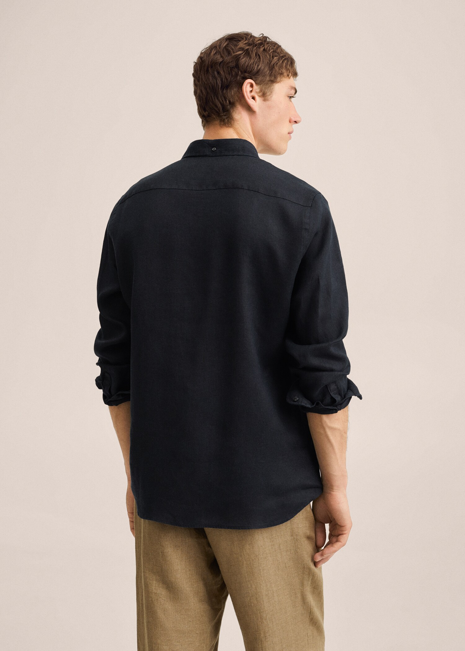 100% linen slim-fit shirt - Reverse of the article
