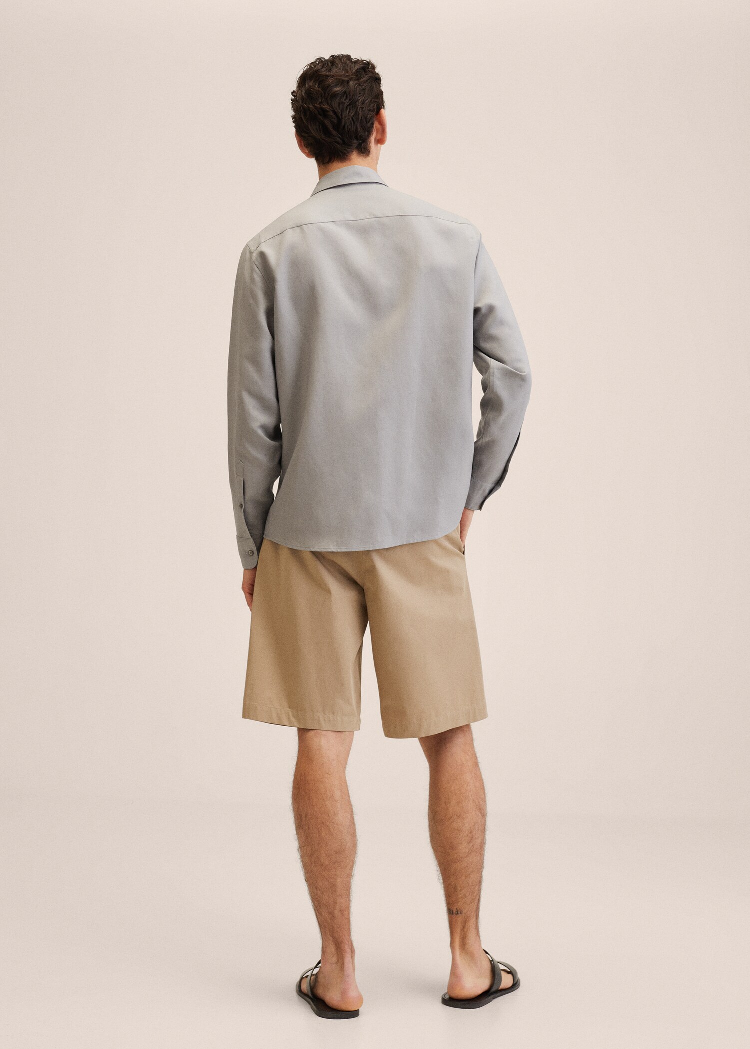 Camisa lyocell lino bolsillo - Reverso del artículo