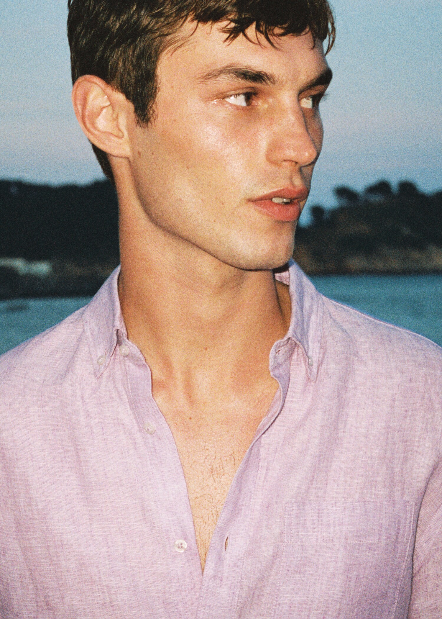 100% linen slim-fit shirt - Details of the article 5