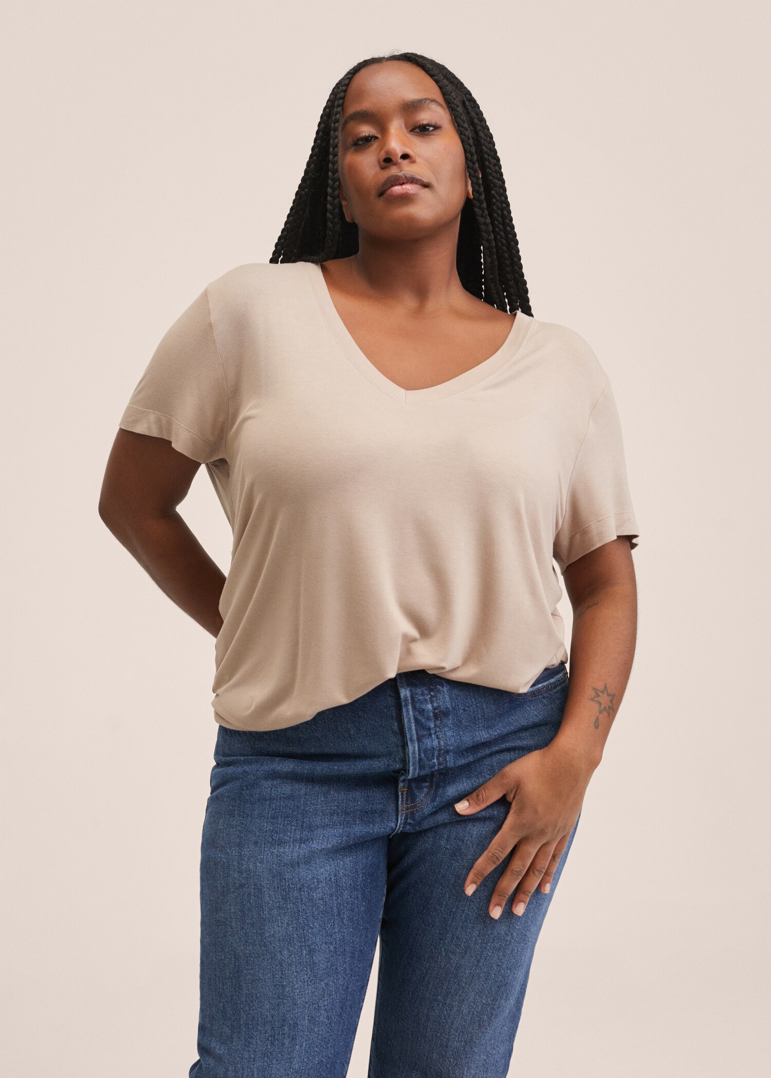 Camiseta escote pico - Detalle del artículo 5