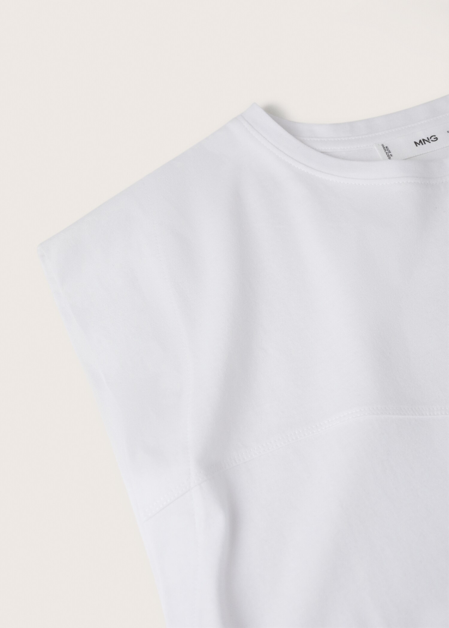 Seam detail T-shirt - Details of the article 8