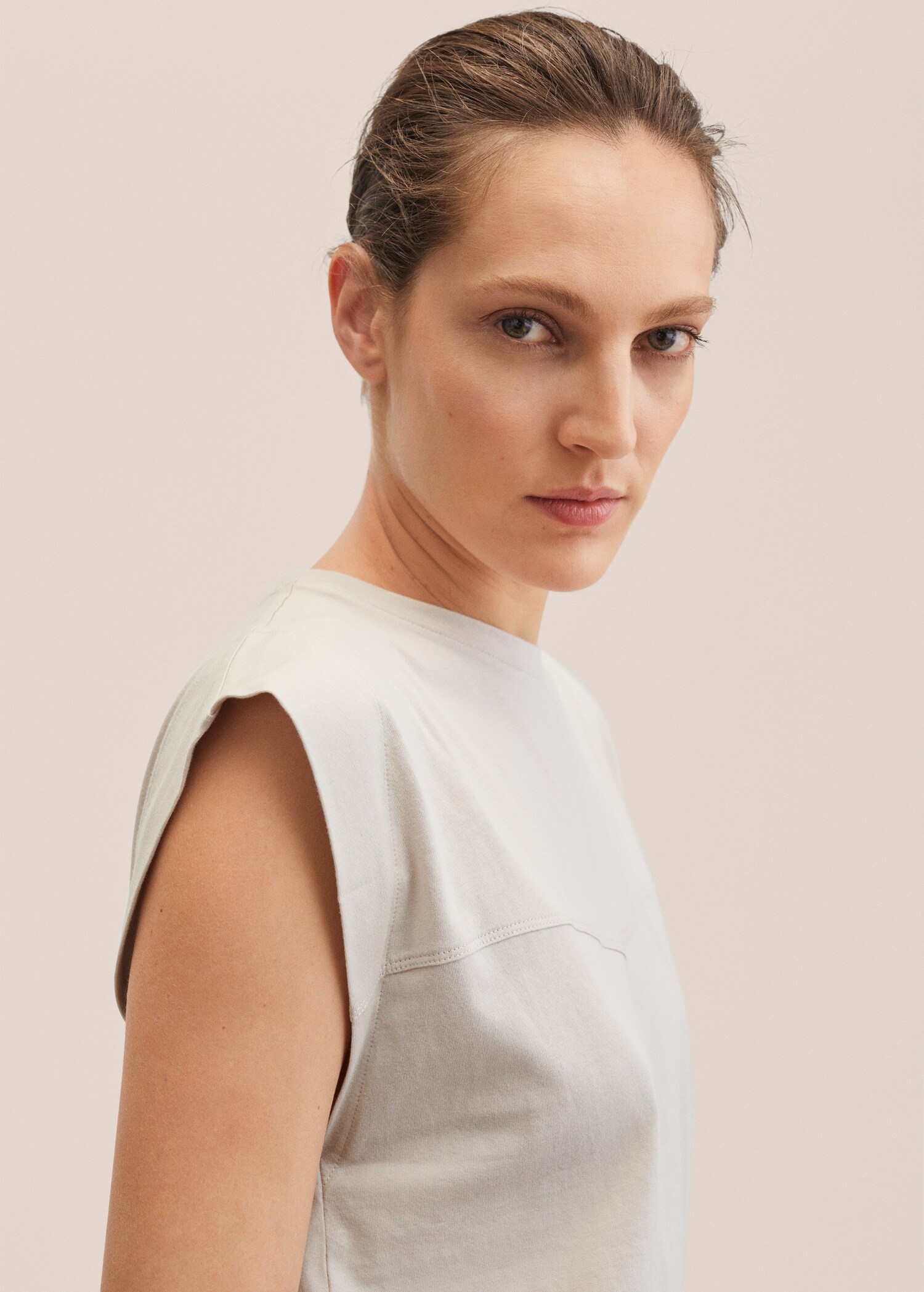 Seam detail T-shirt - Details of the article 1