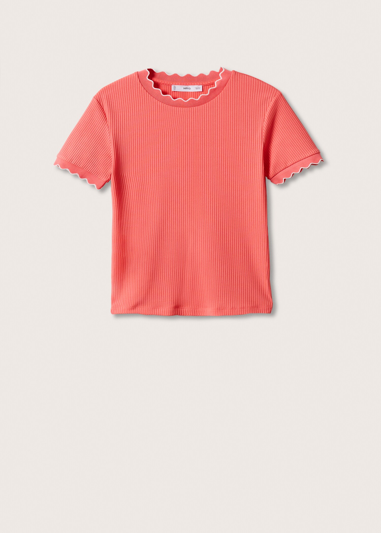 Camiseta terminaciones festoneadas - Artículo sin modelo