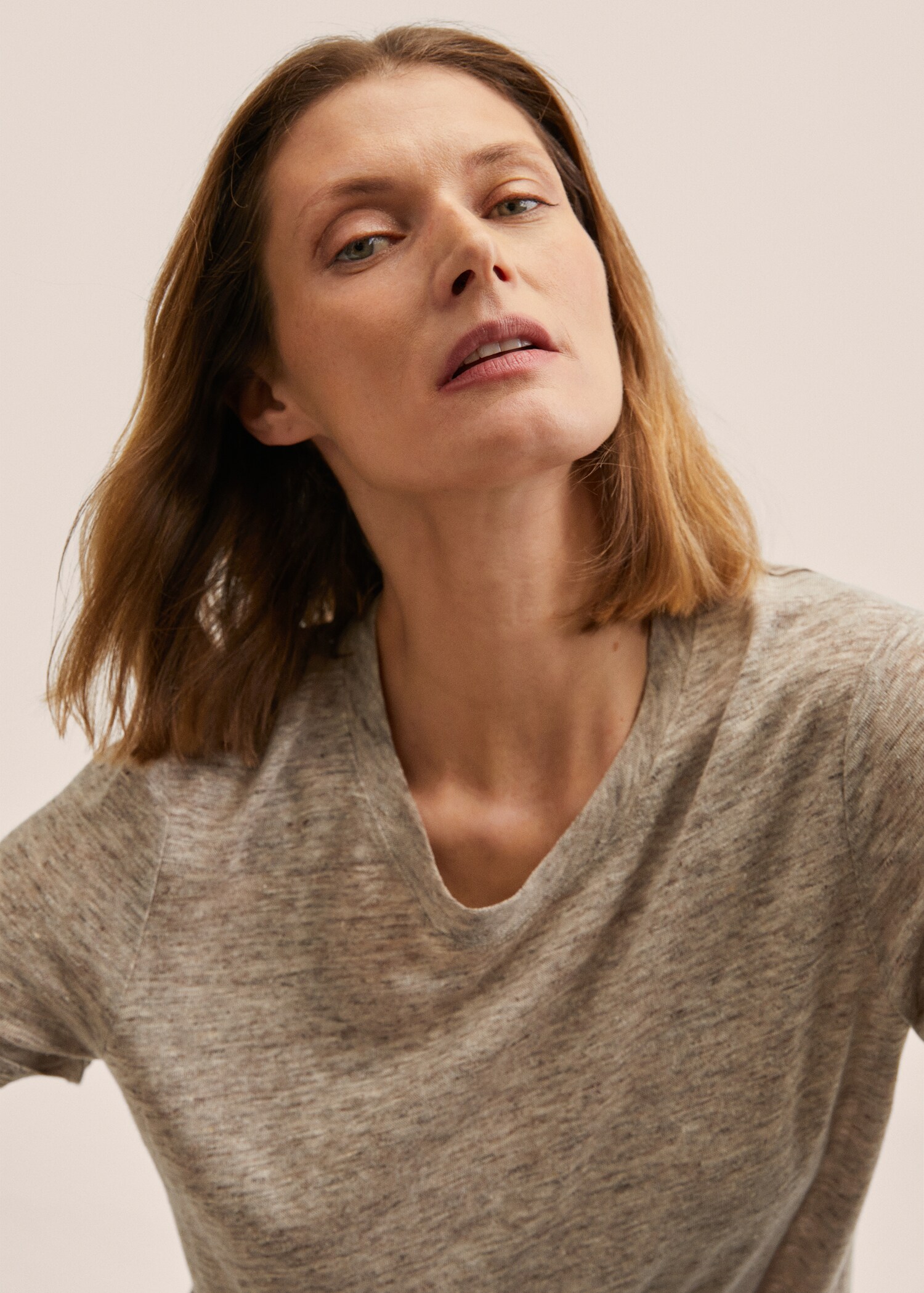 100% linen t-shirt - Details of the article 1