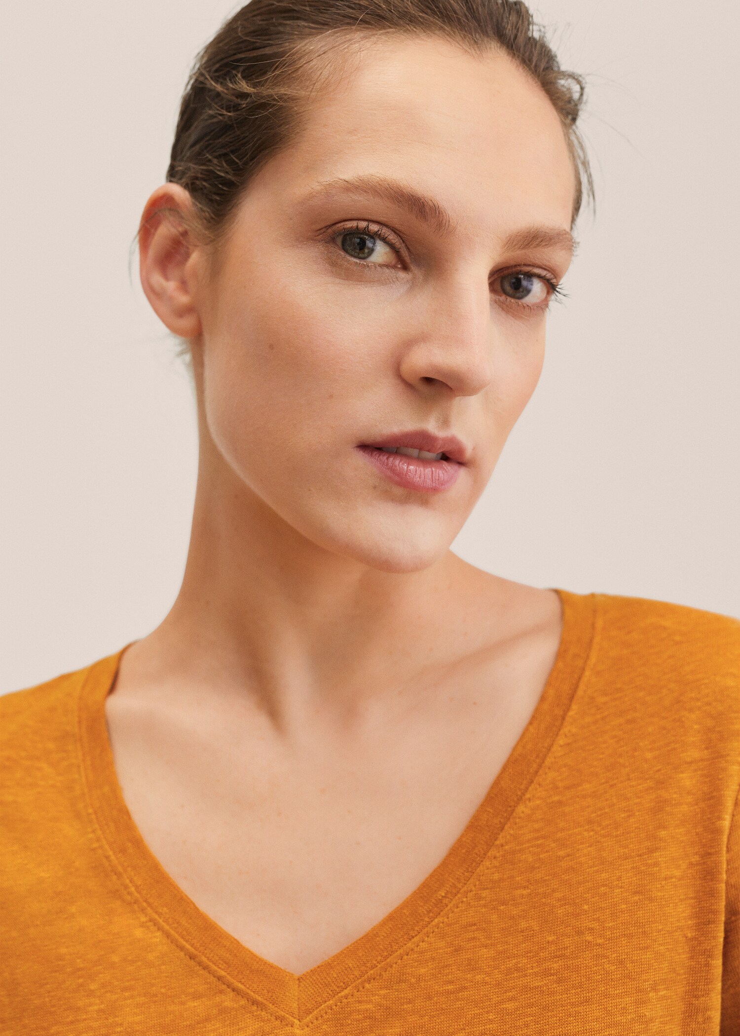 100% linen t-shirt - Details of the article 1