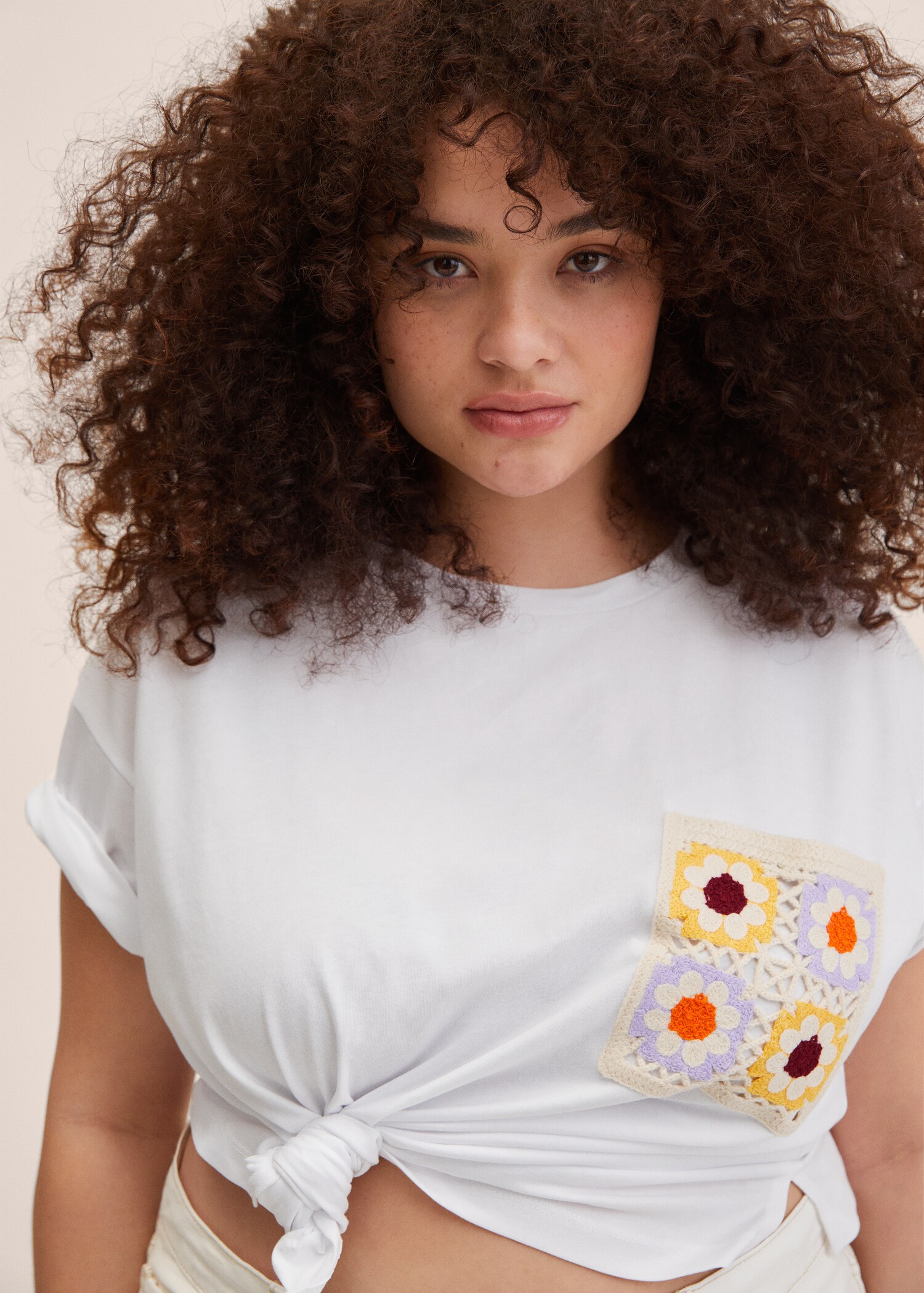 Embroidered detail cotton T-shirt - Details of the article 5
